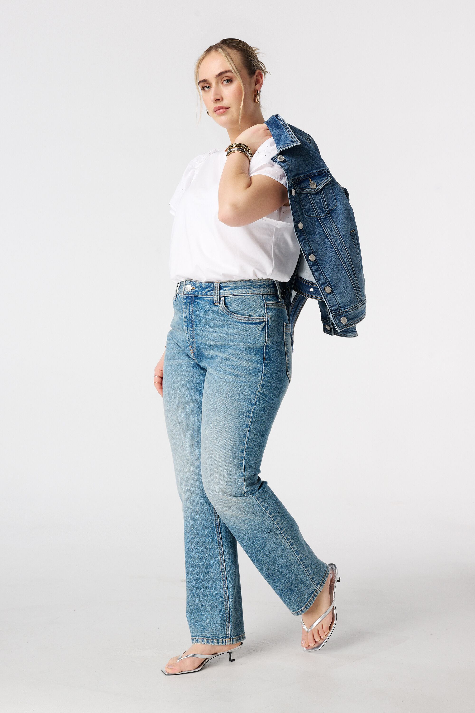 Straight leg jeans met mid waist