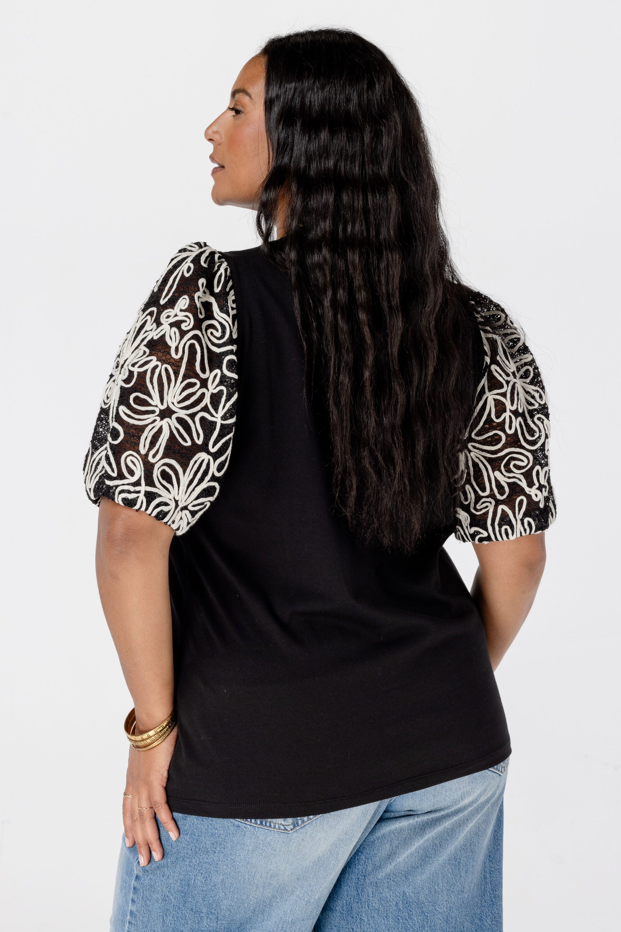 Top met broderie mouwen image number 3