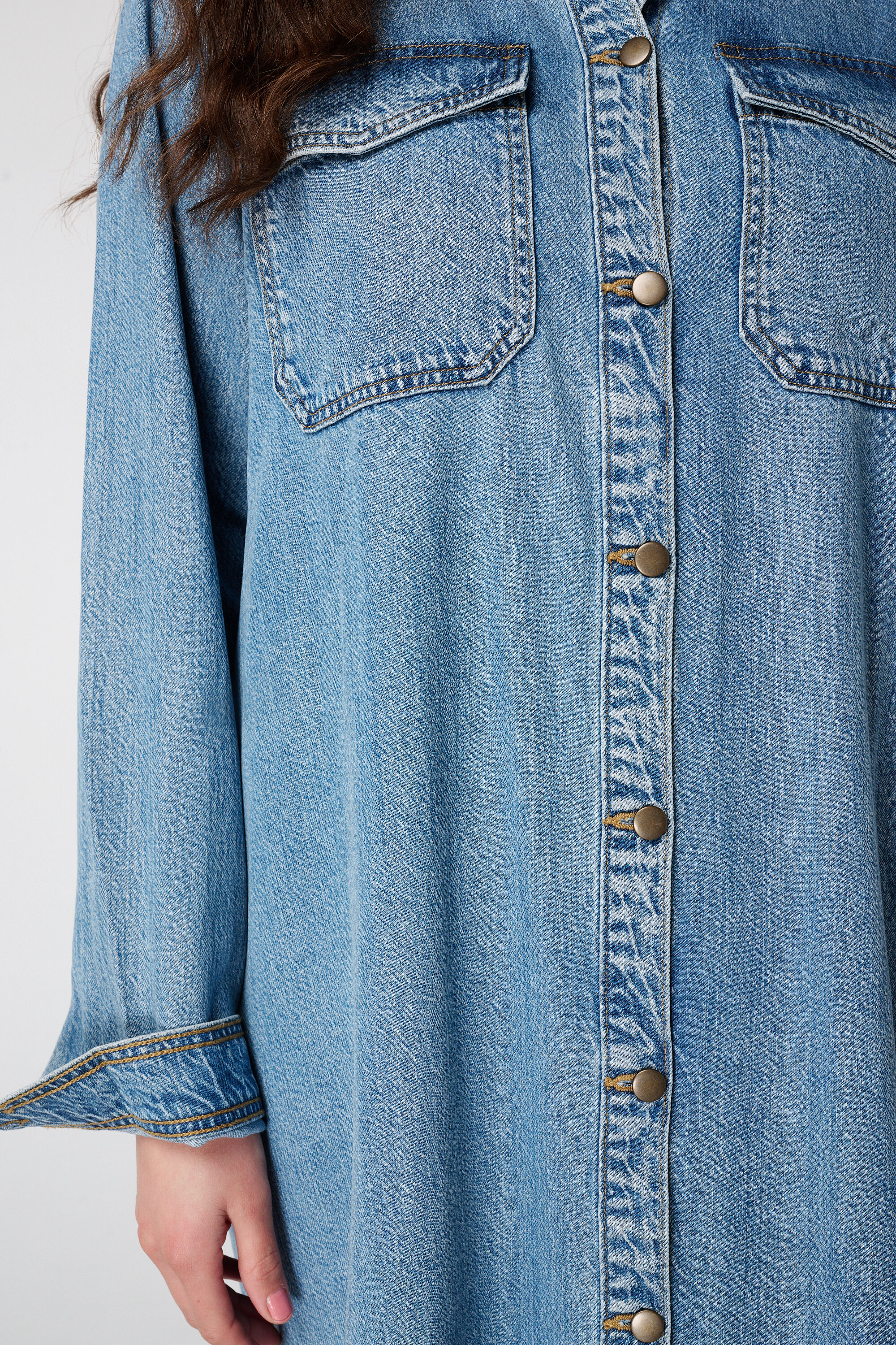 Spijkerjurk met knoopsluiting image number 6