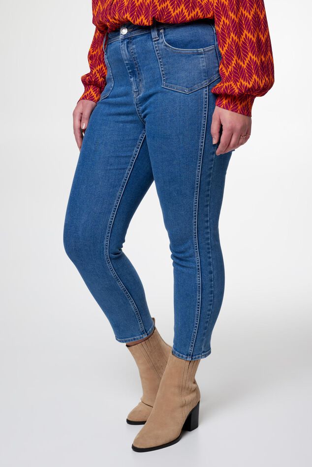 Cropped slim leg jeans image 5