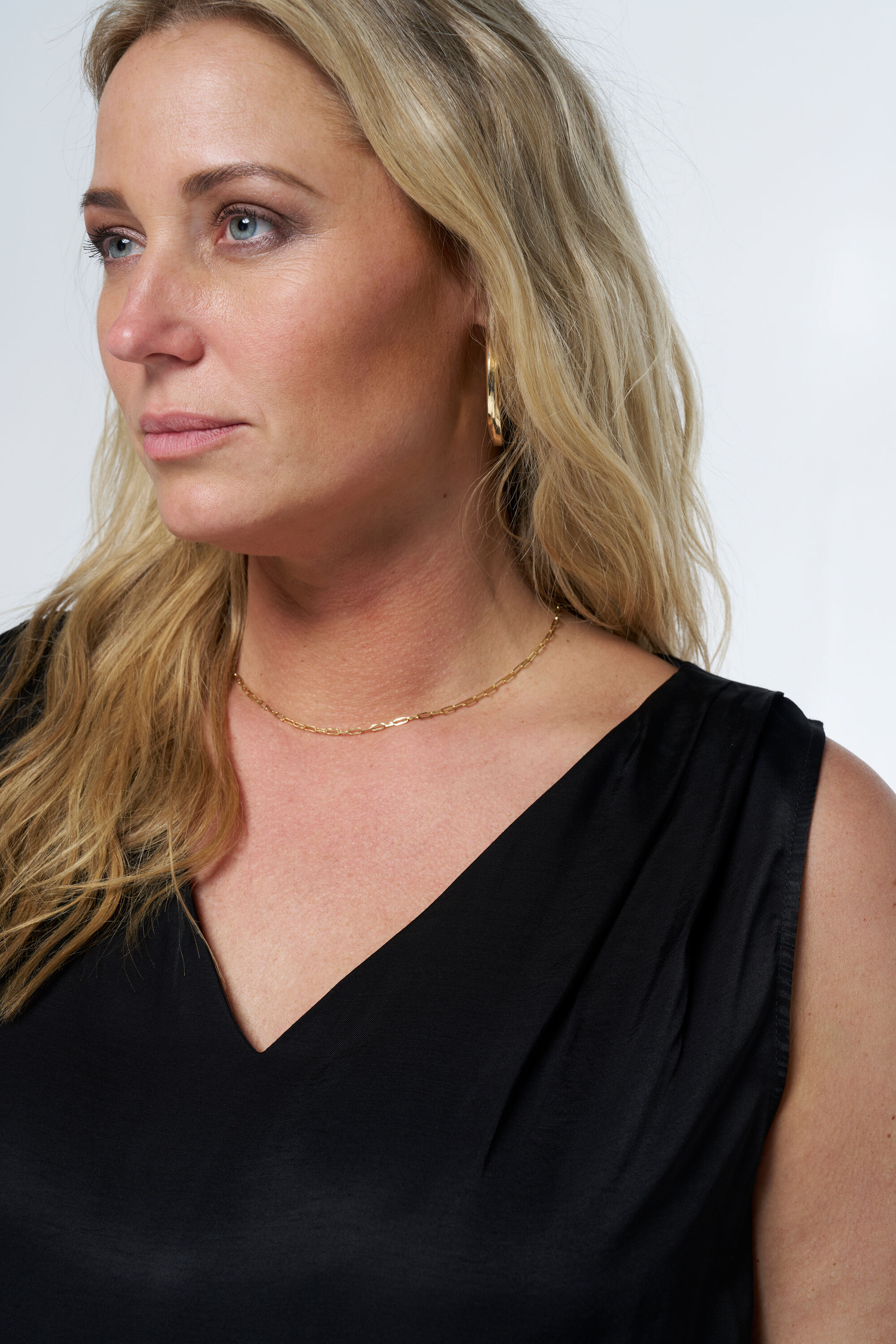 Mouwloze top met satijn image number 5