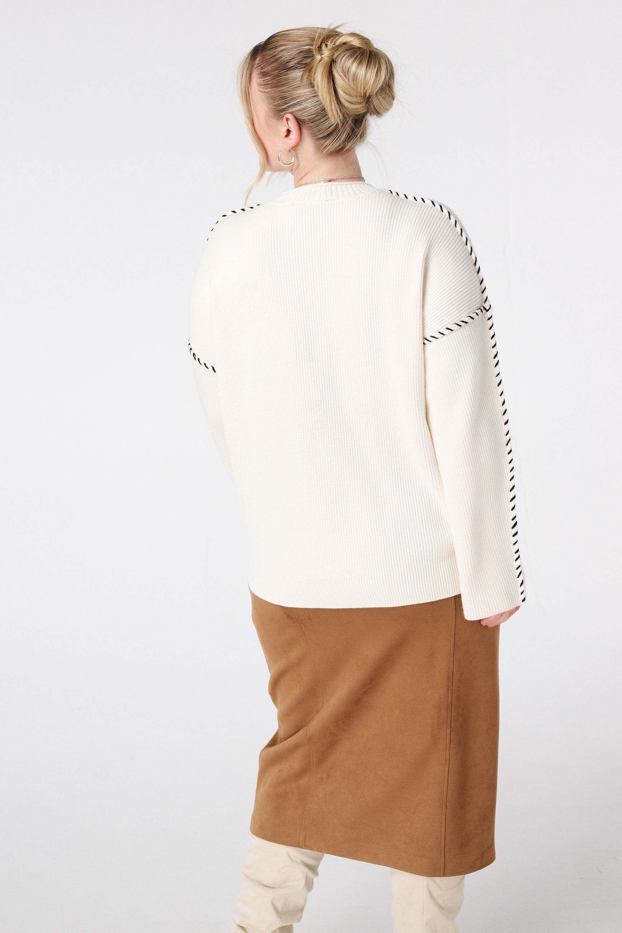 Trui met siernaden image number 3