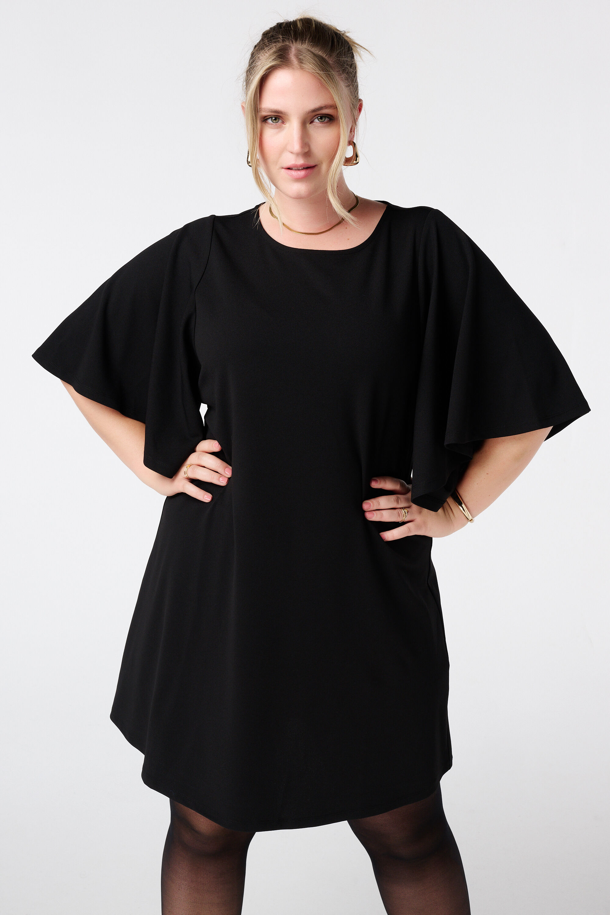 Jurk met vlindermouwen image number 5