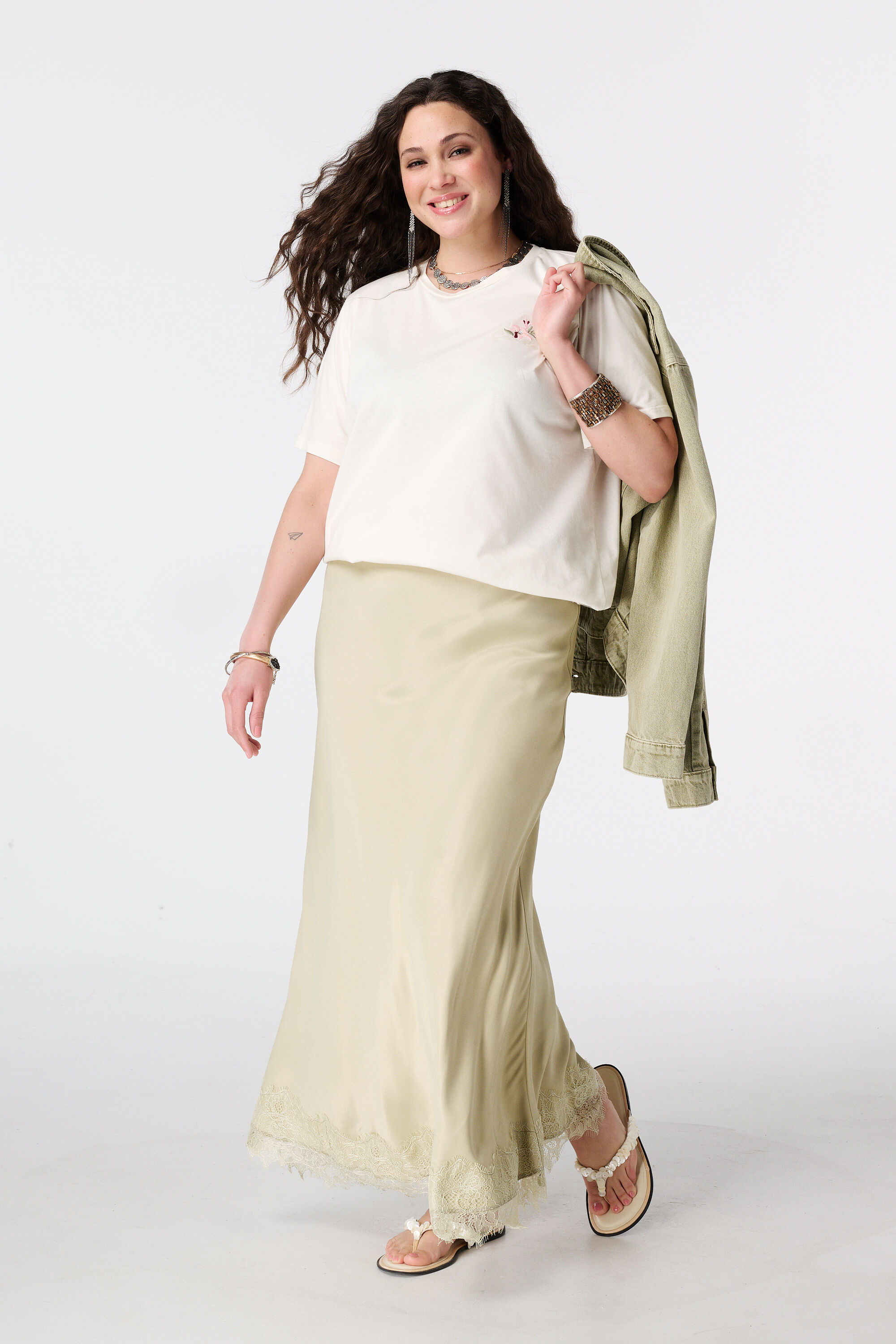 Satijnen midi rok met kant