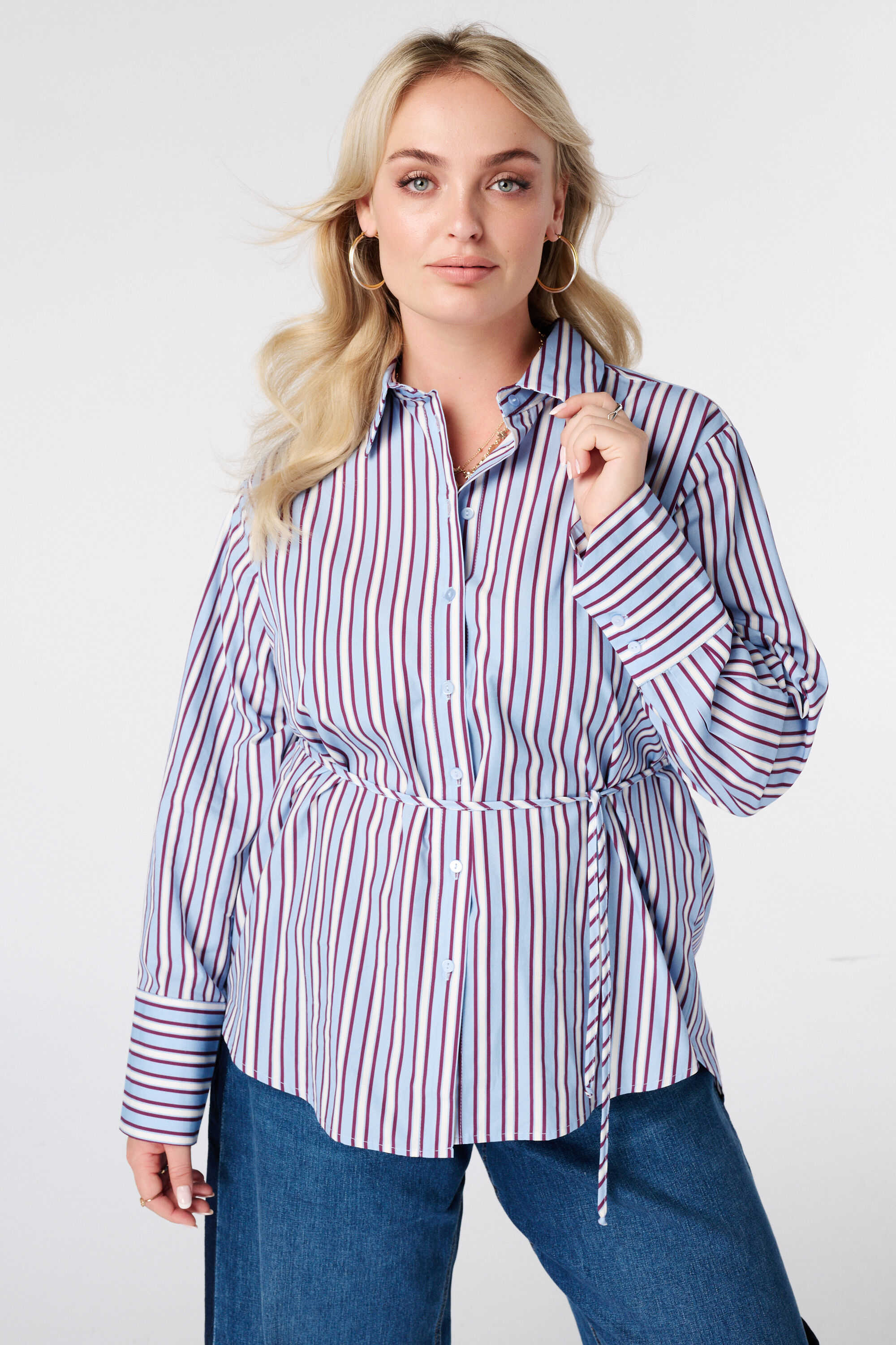 Lange gestreepte blouse met ceintuur