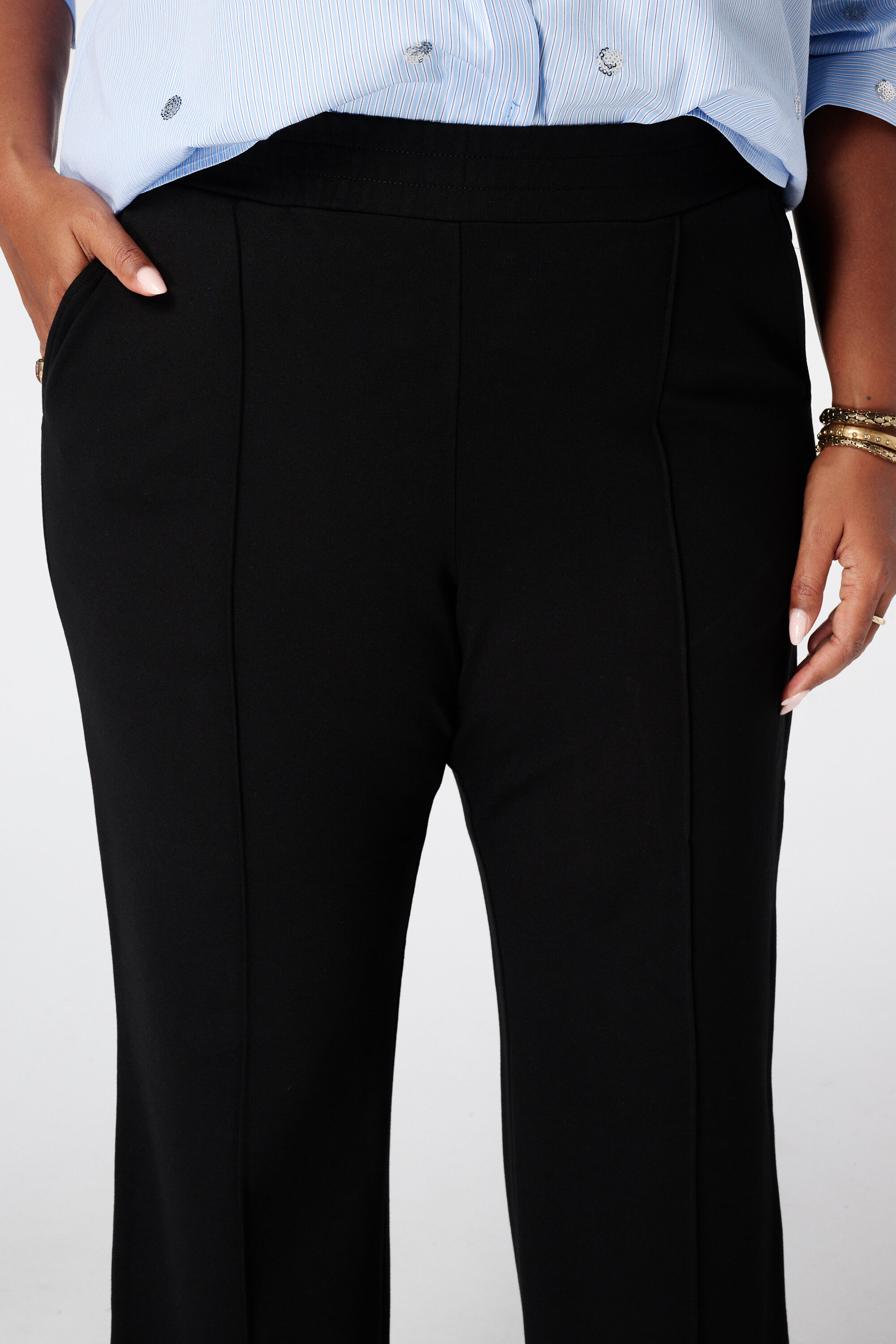Wide leg pantalon met elastische taille image number 4