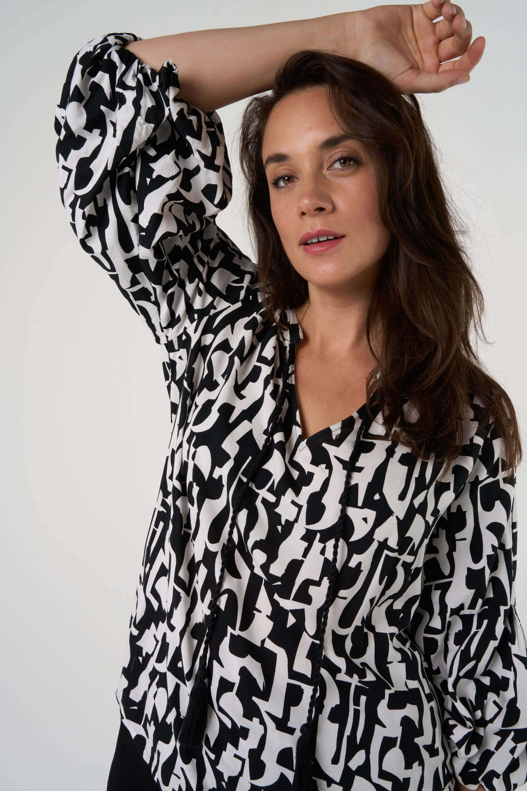 Blouse met grafische print image number 6