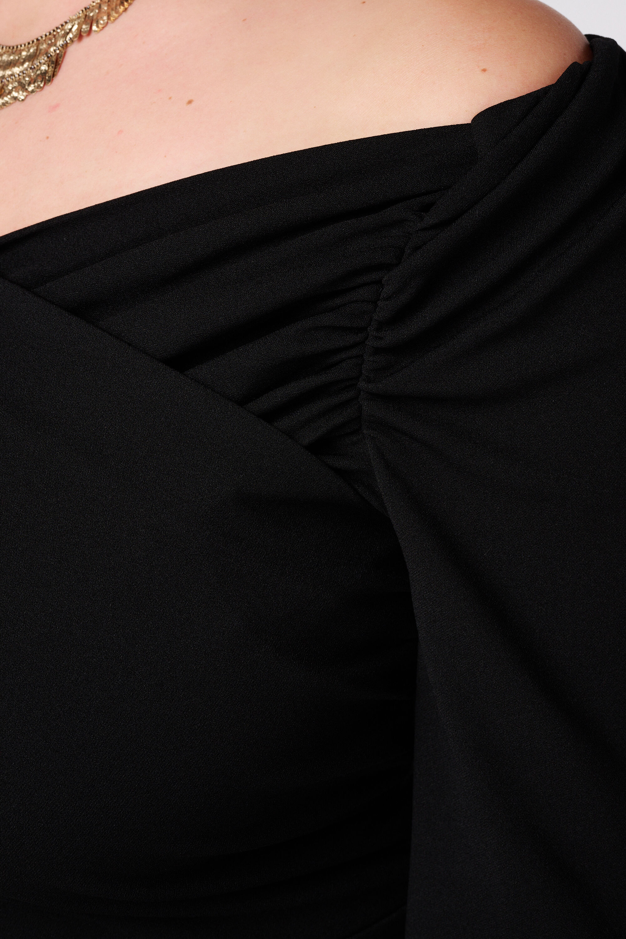 Off-shoulder jumpsuit met wide fit image number 6