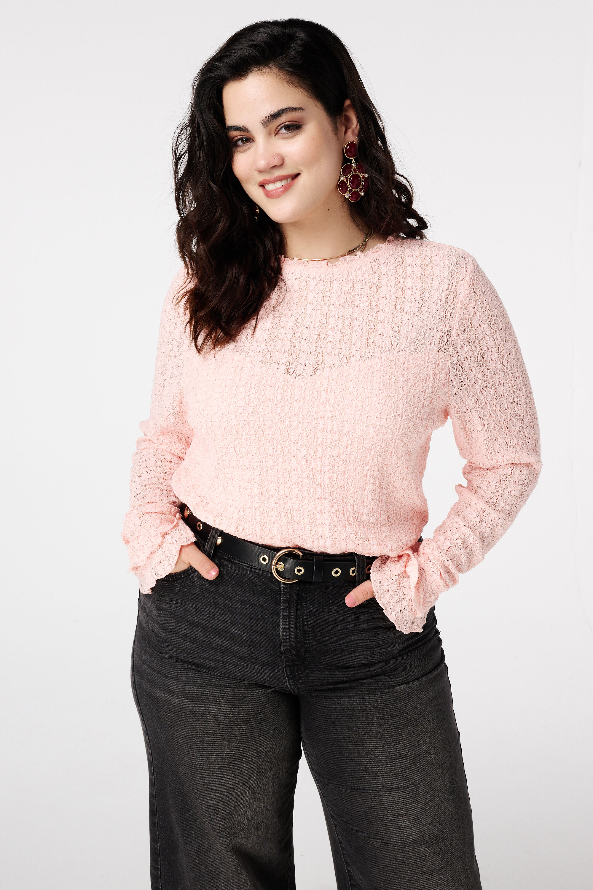 Kanten top met trompetmouwen