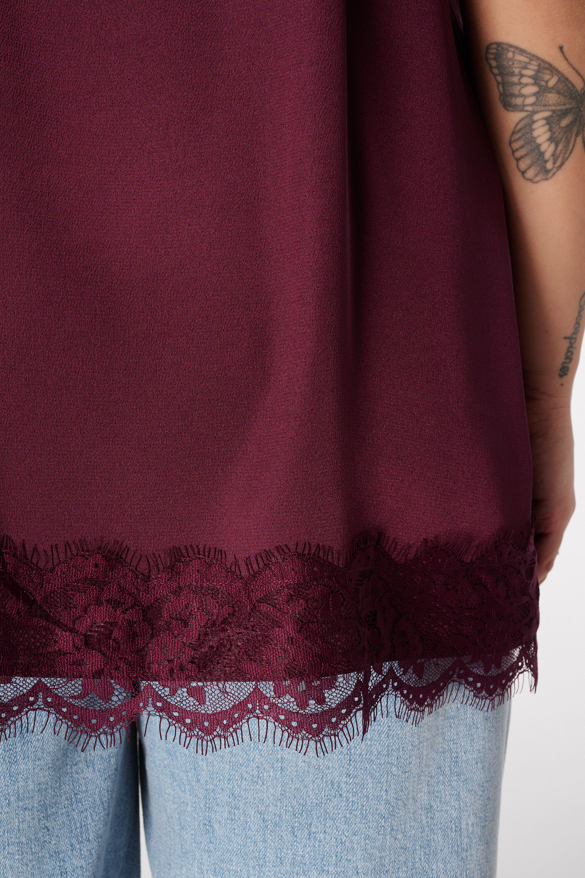 Spaghetti blouse met kant image number 6