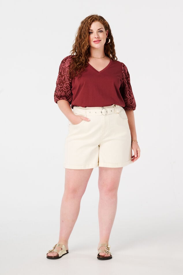 T-shirt met geborduurde mouwen image number 5