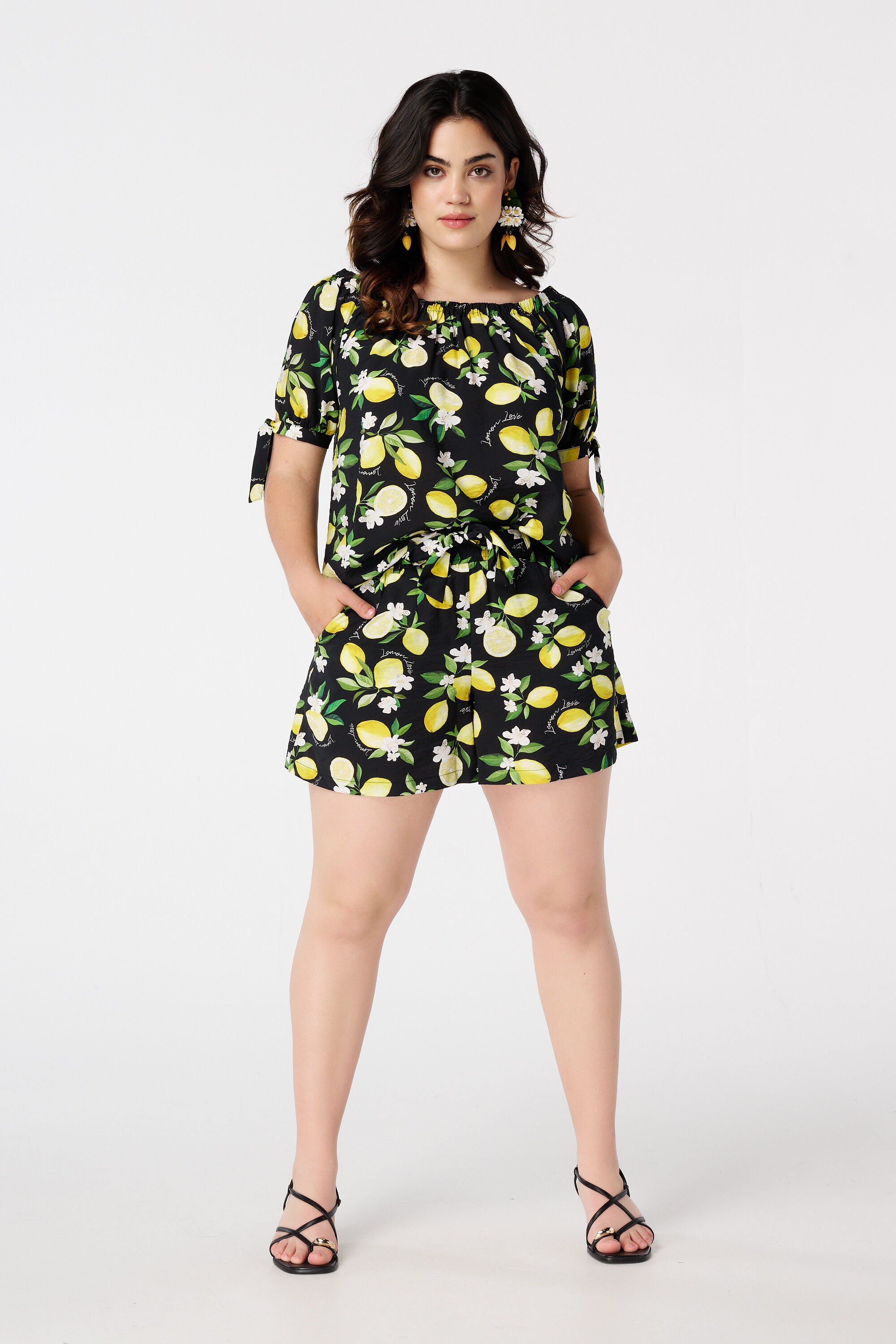 Off-shoulder blouse met print image number 5