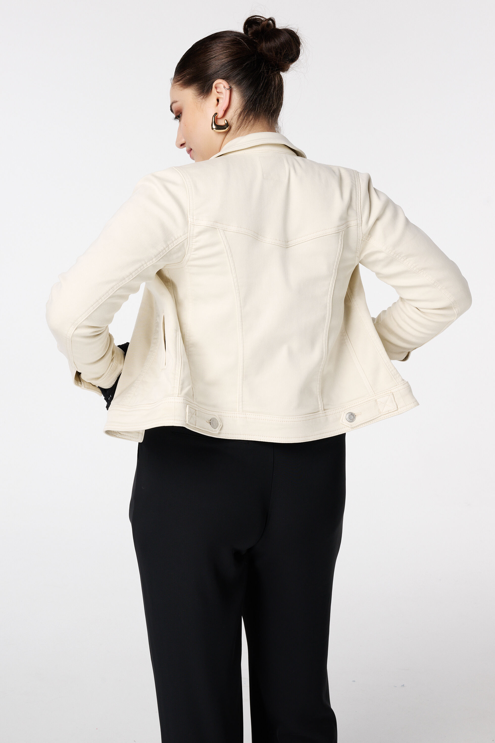 Spijkerjas met knoopsluiting image number 3