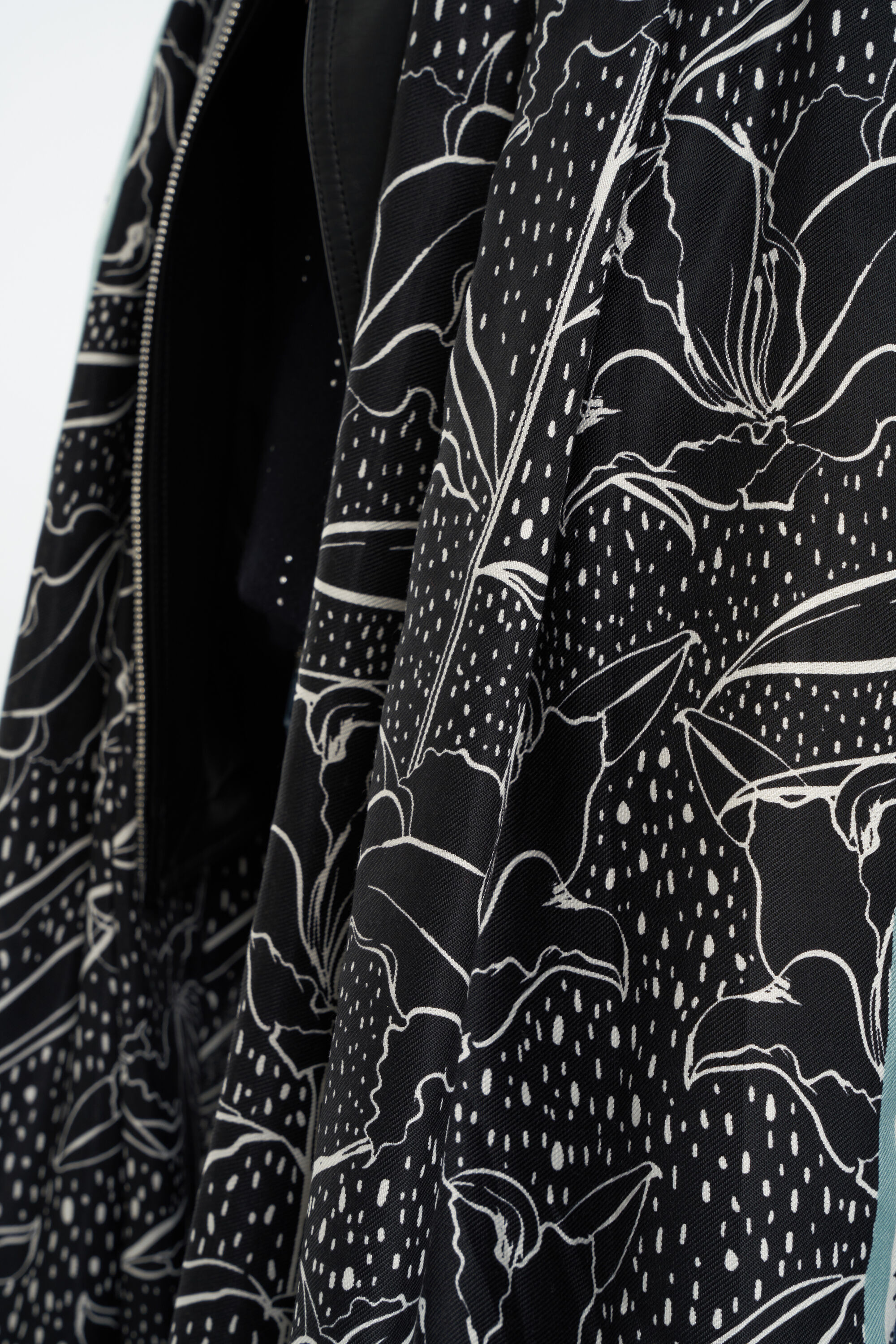 Sjaal met bloemenprint image number 2