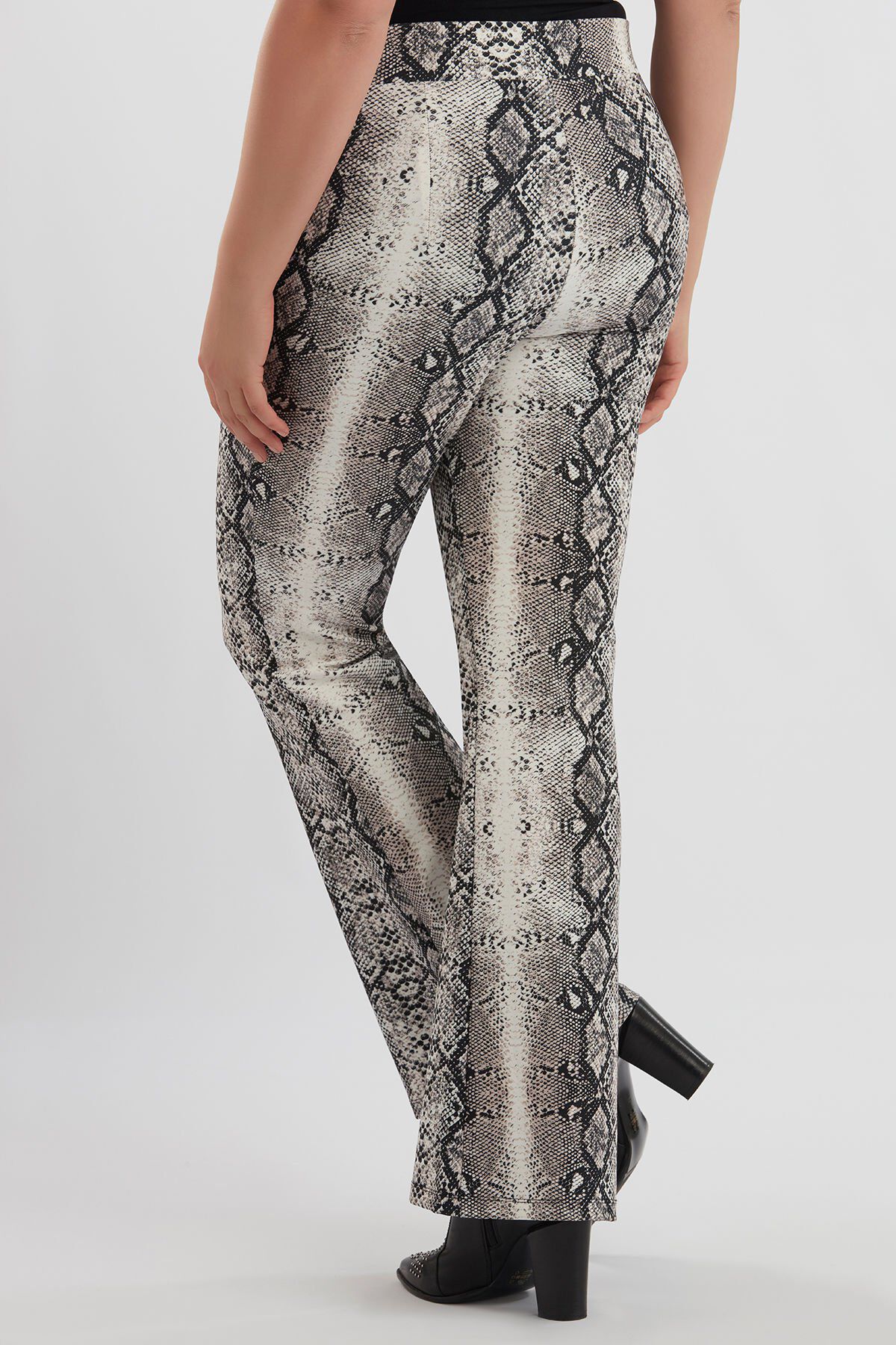 Broek met slangenprint image number 5