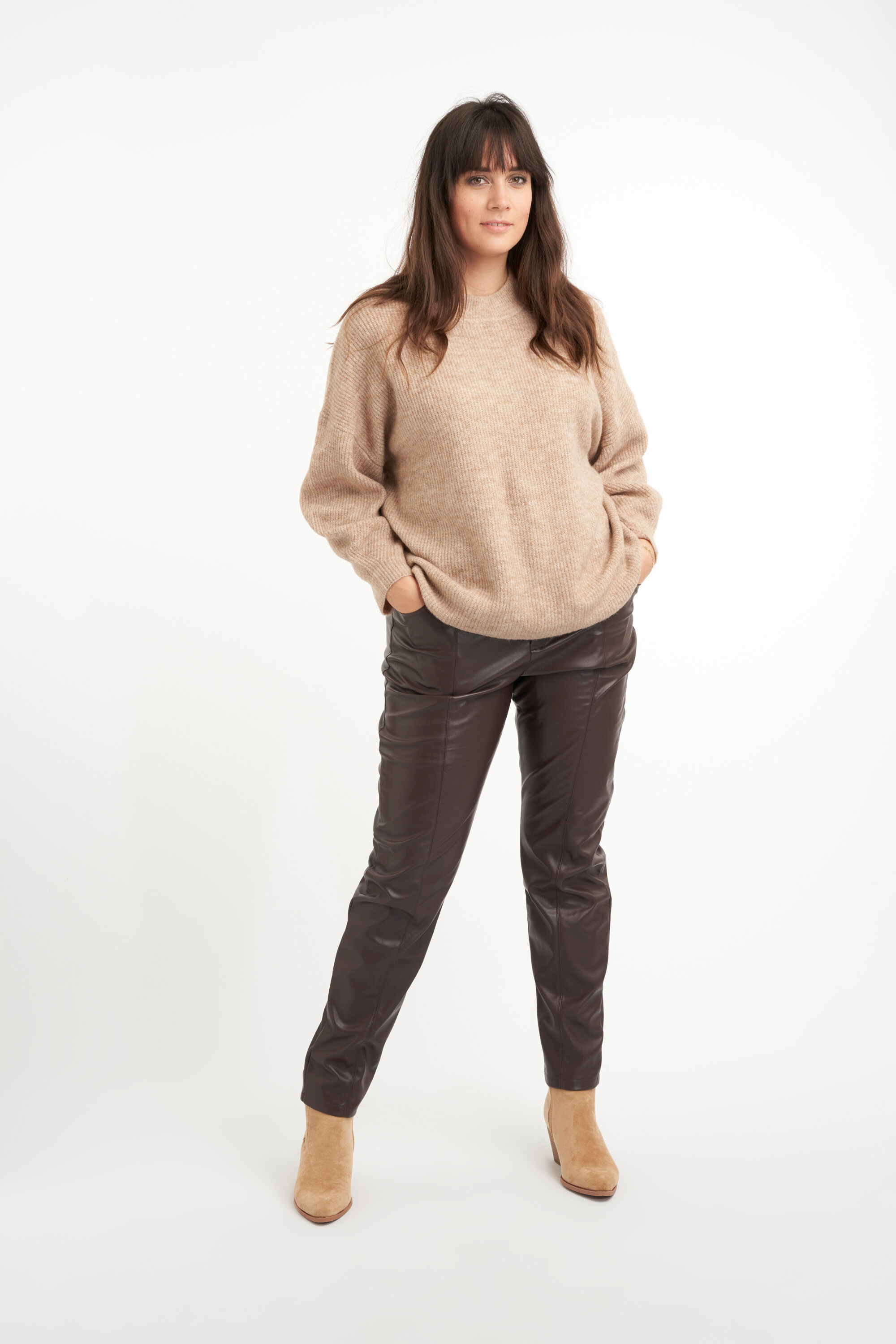 Grofgebreide trui image number 6