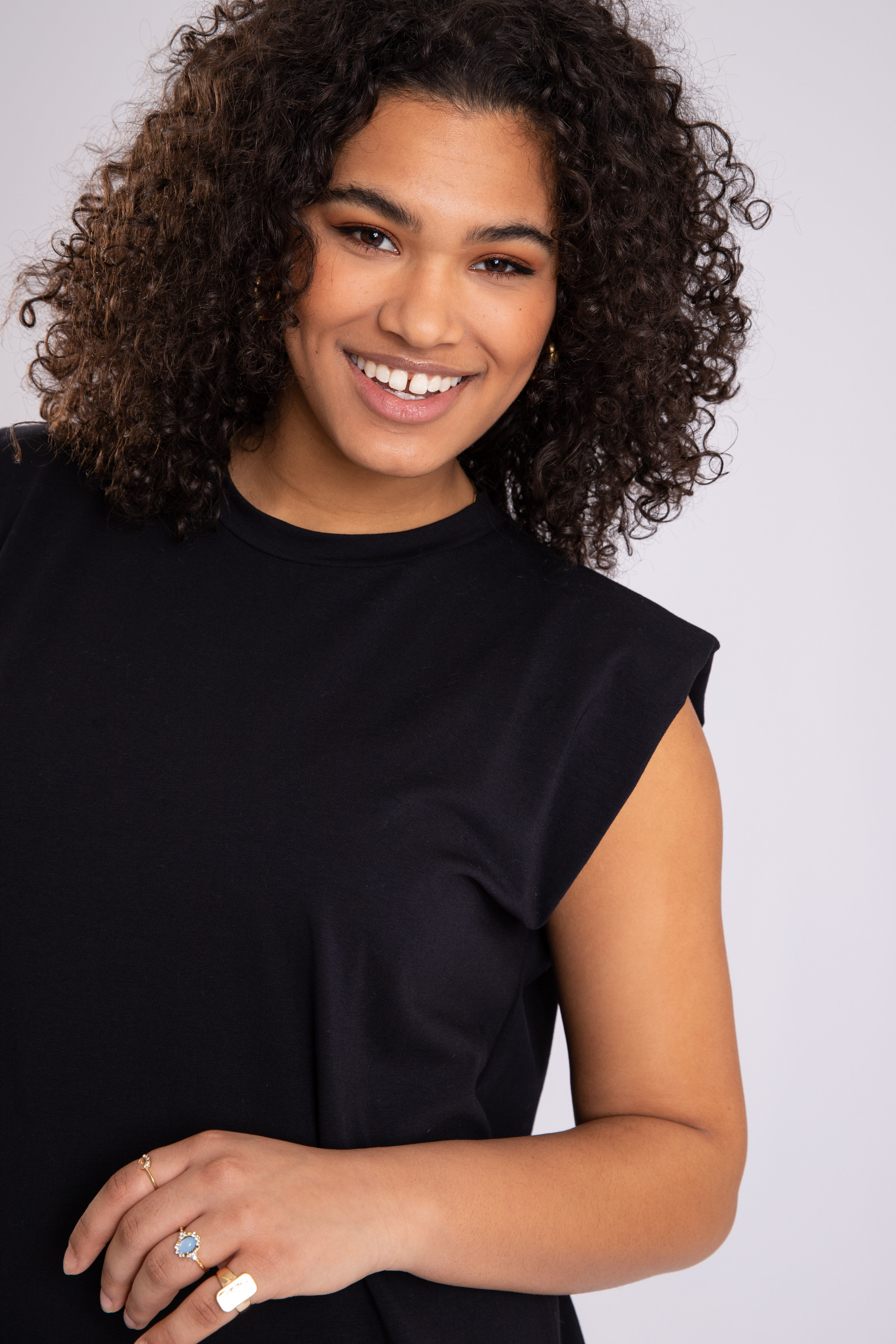 Jurk met schoudervulling image number 6