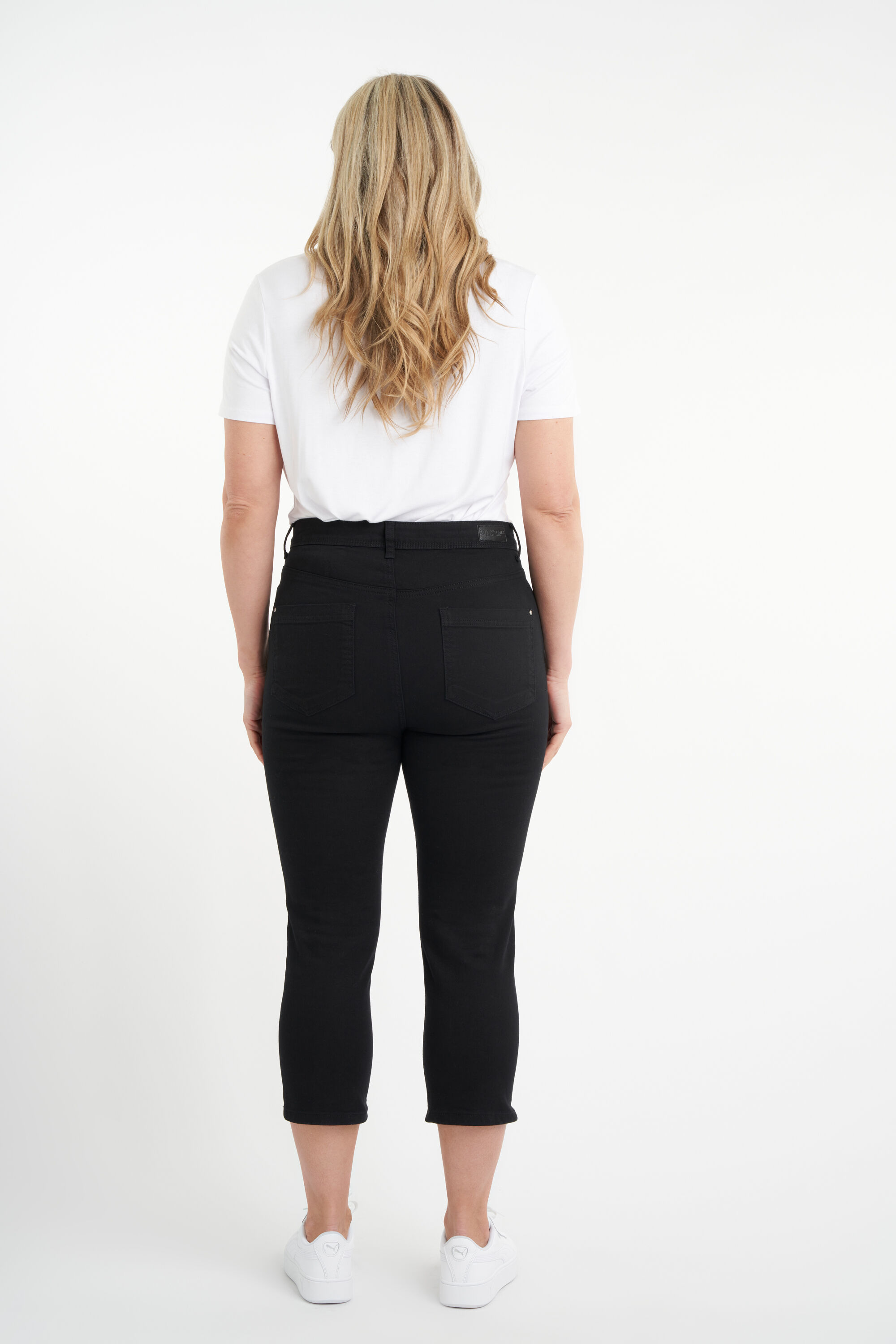 3/4 Skinny leg high waist jeans CHERRY image number 4