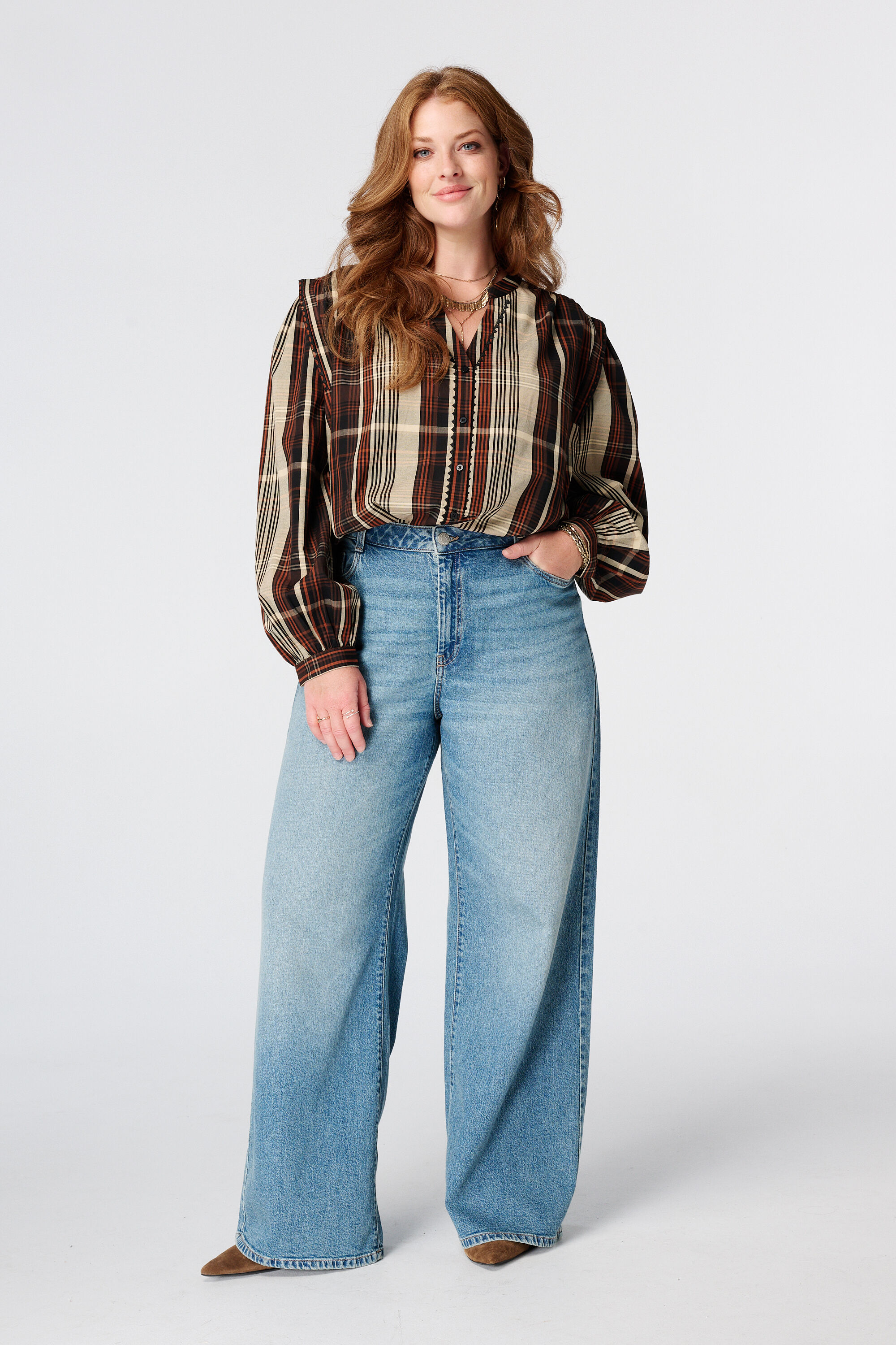 Geruite blouse met volant mouwen image number 3