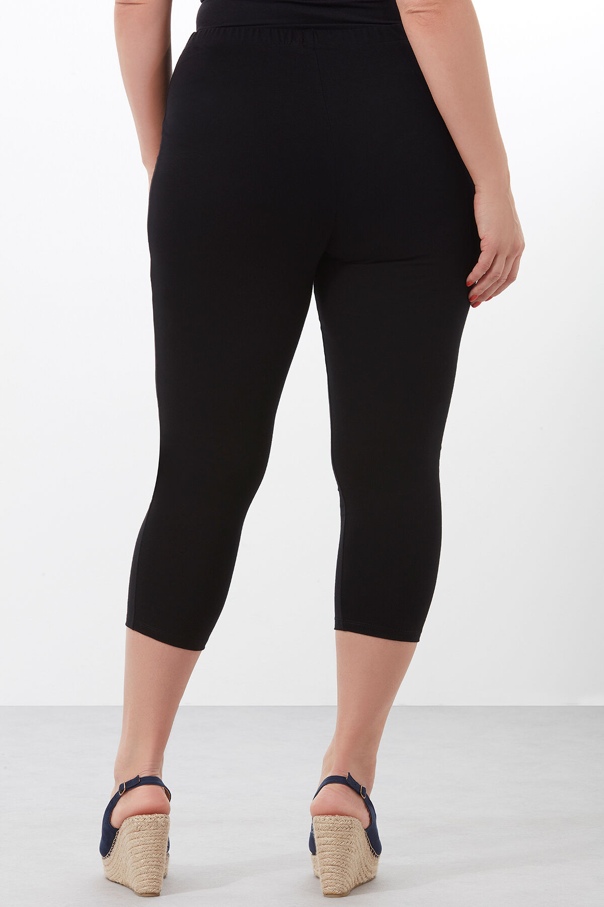 Capri legging image number 3