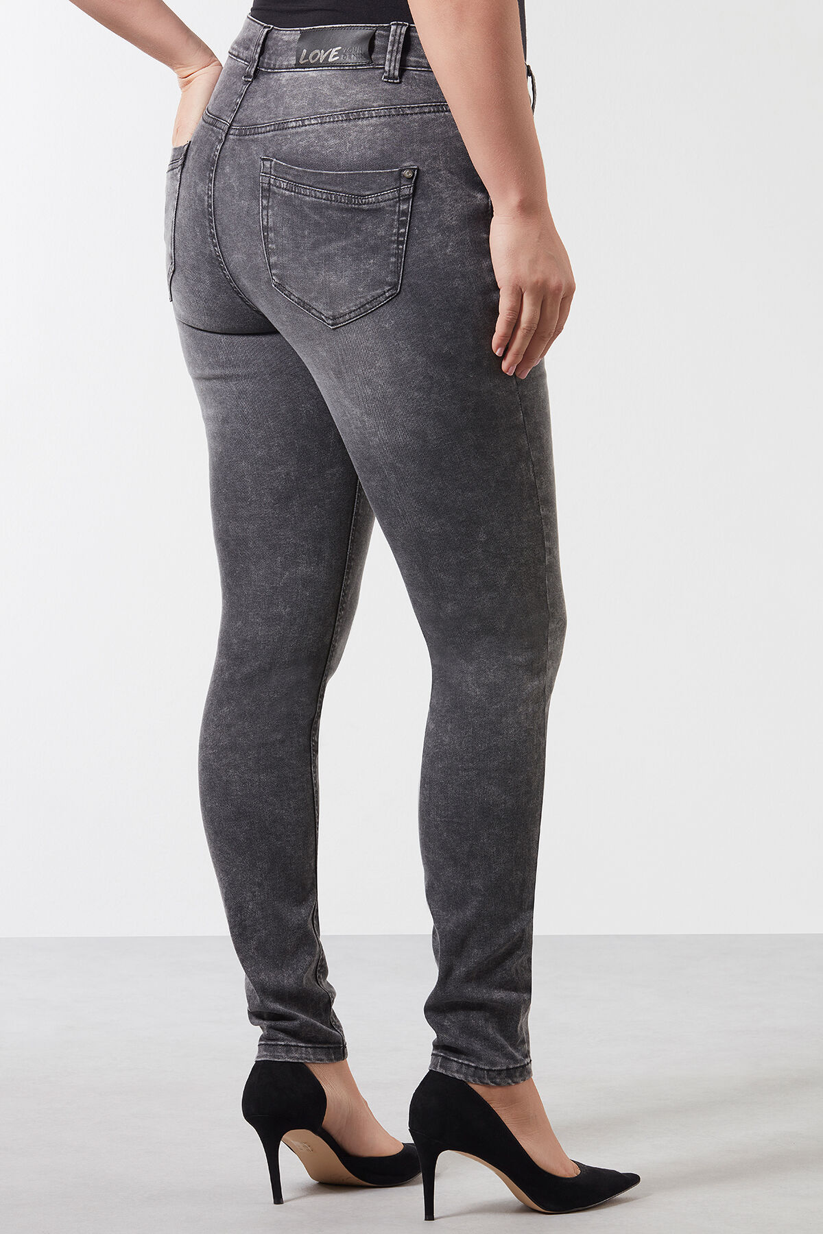 Skinny leg jeans SHAPING image number 3