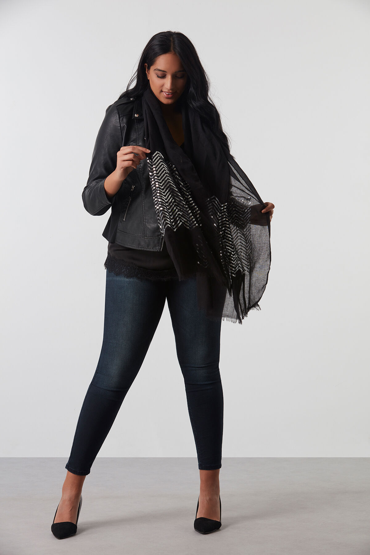 Sjaal met pailletten image number 1