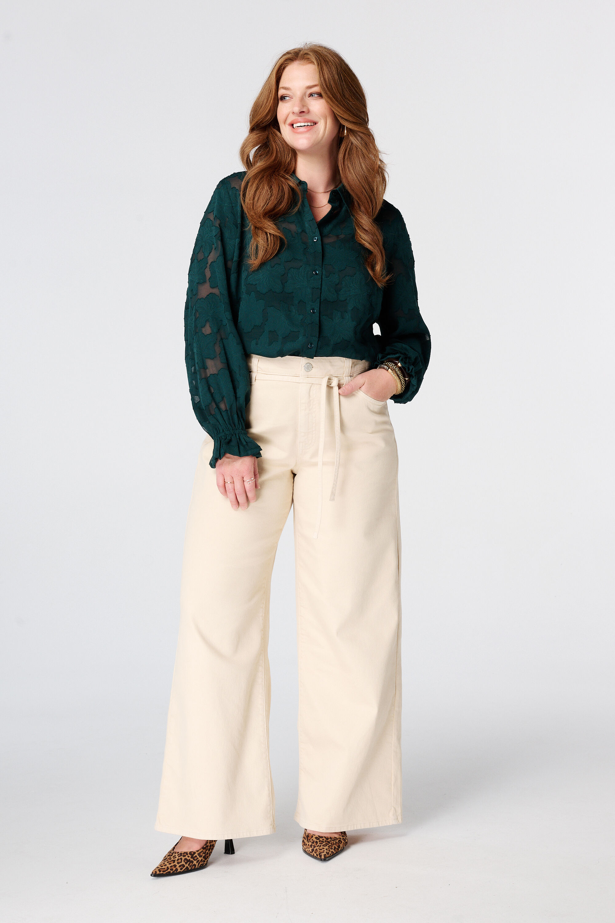 Sheer blouse met bloemen structuur image number 5