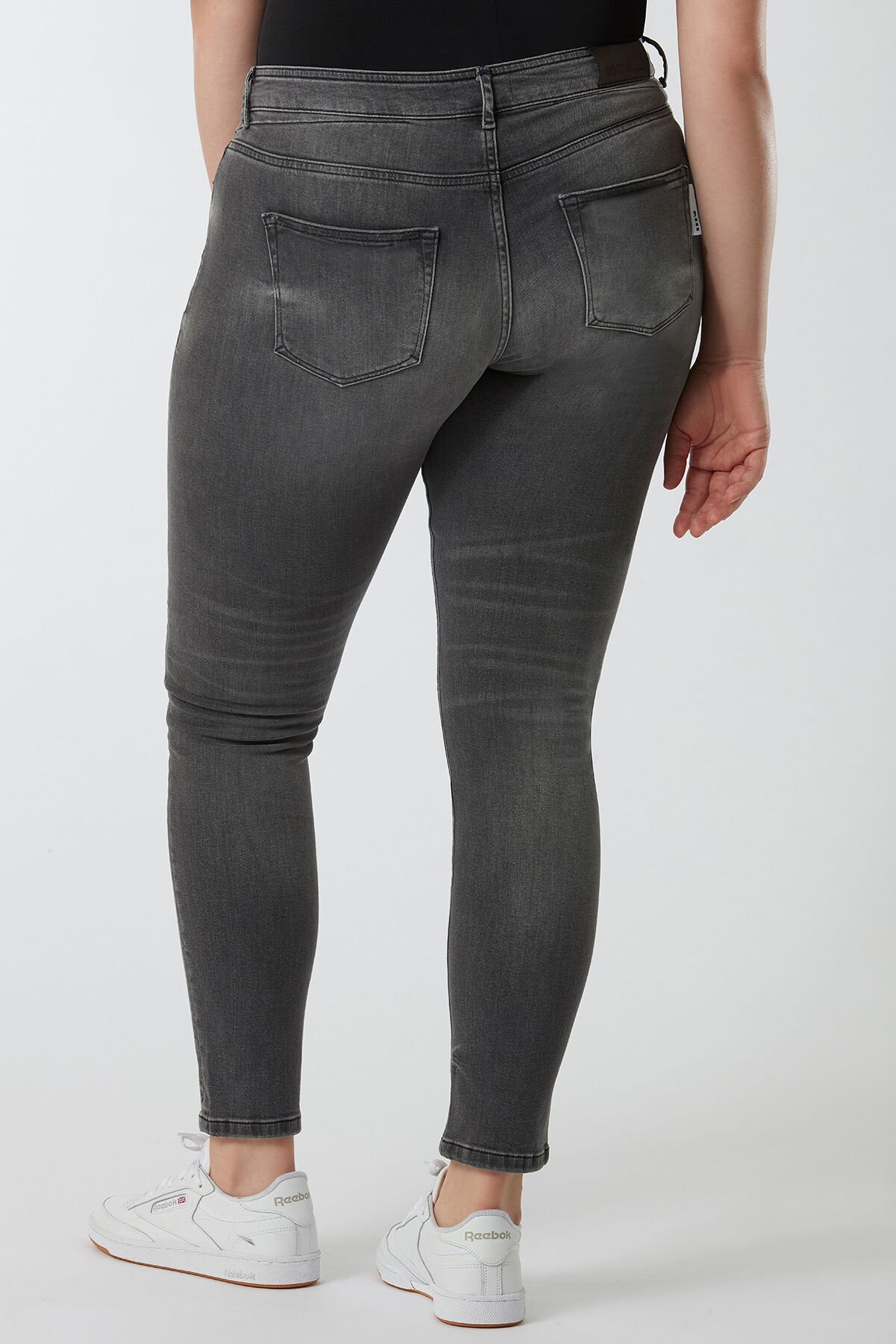 some,... O fit skinny jeans grey image number 4