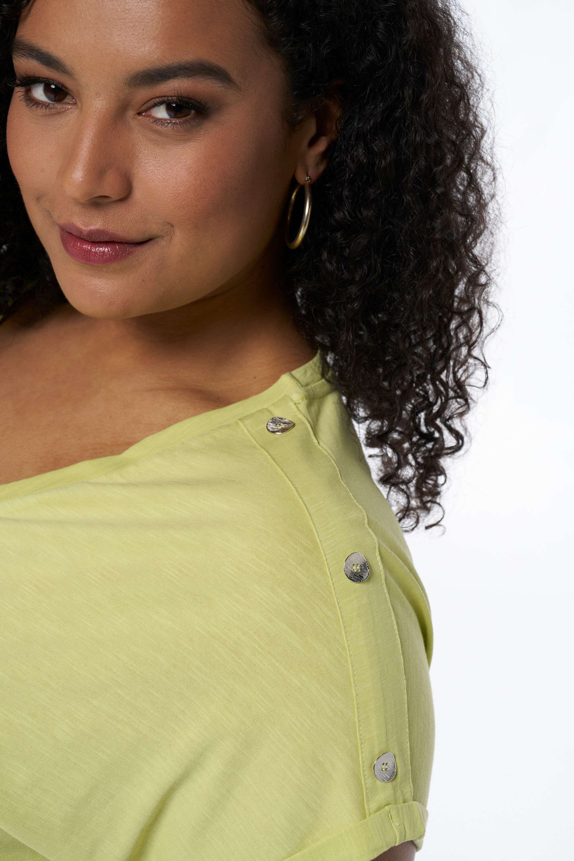 T-shirt met knopen image number 4