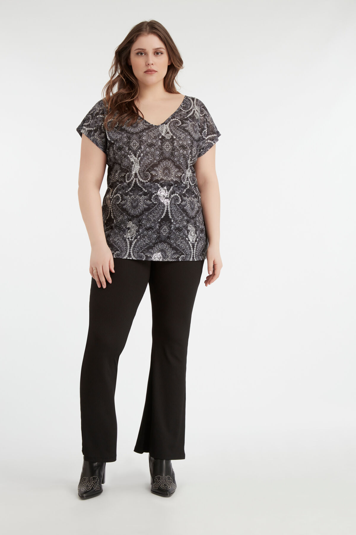 Paisley T-shirt image number 4