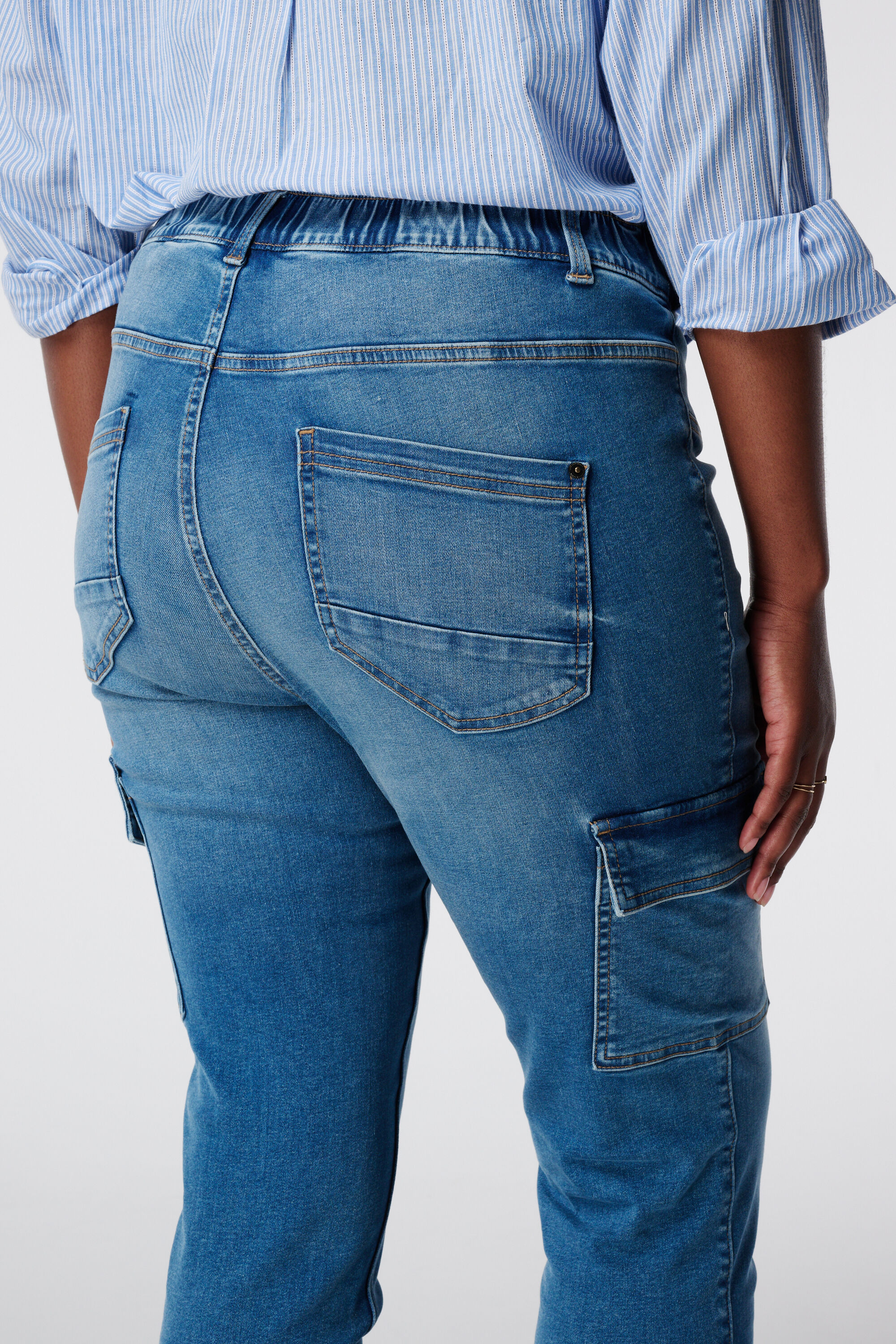 Skinny leg tregging cargo image number 4