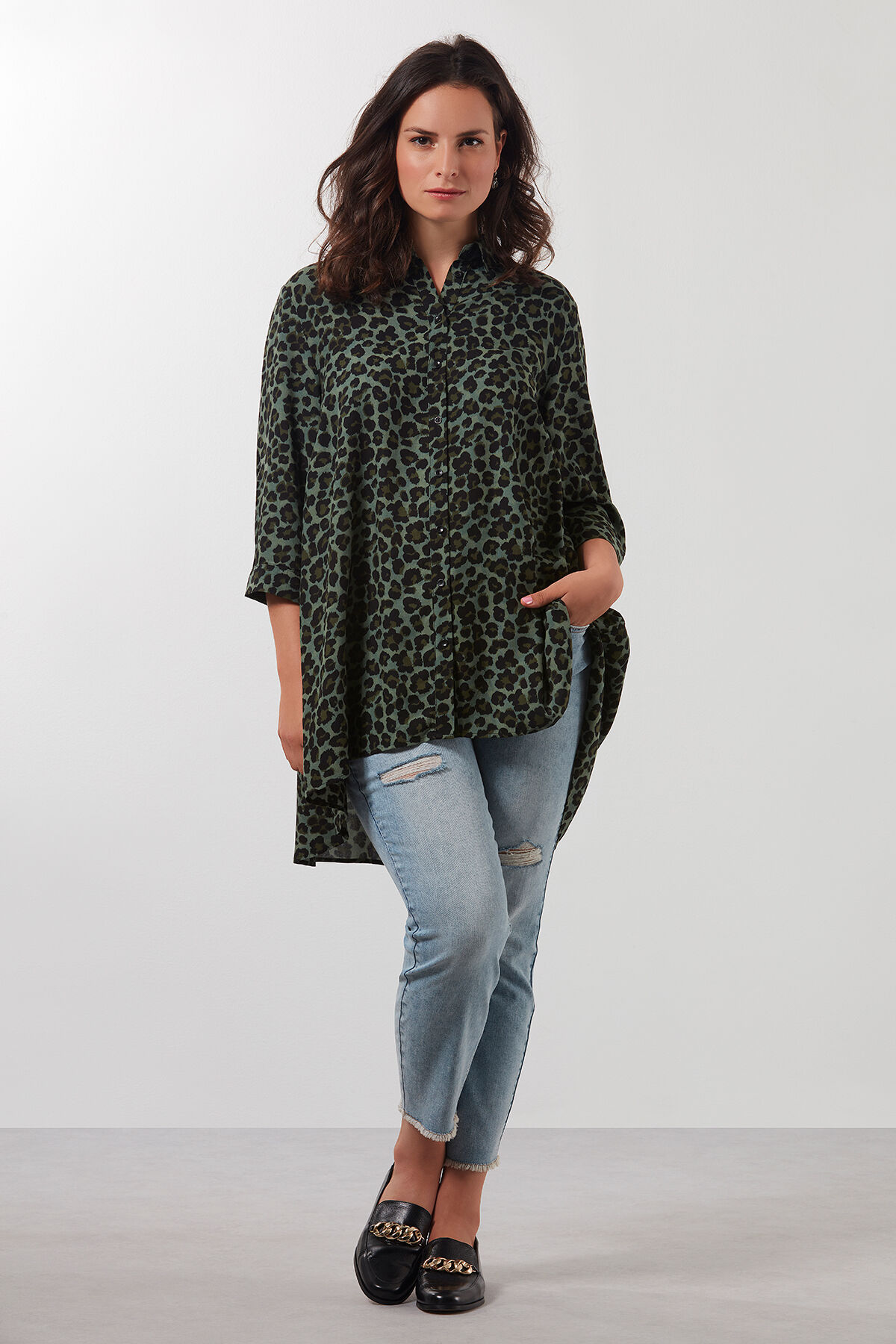 Slim leg jeans met gerafelde rand image number 5