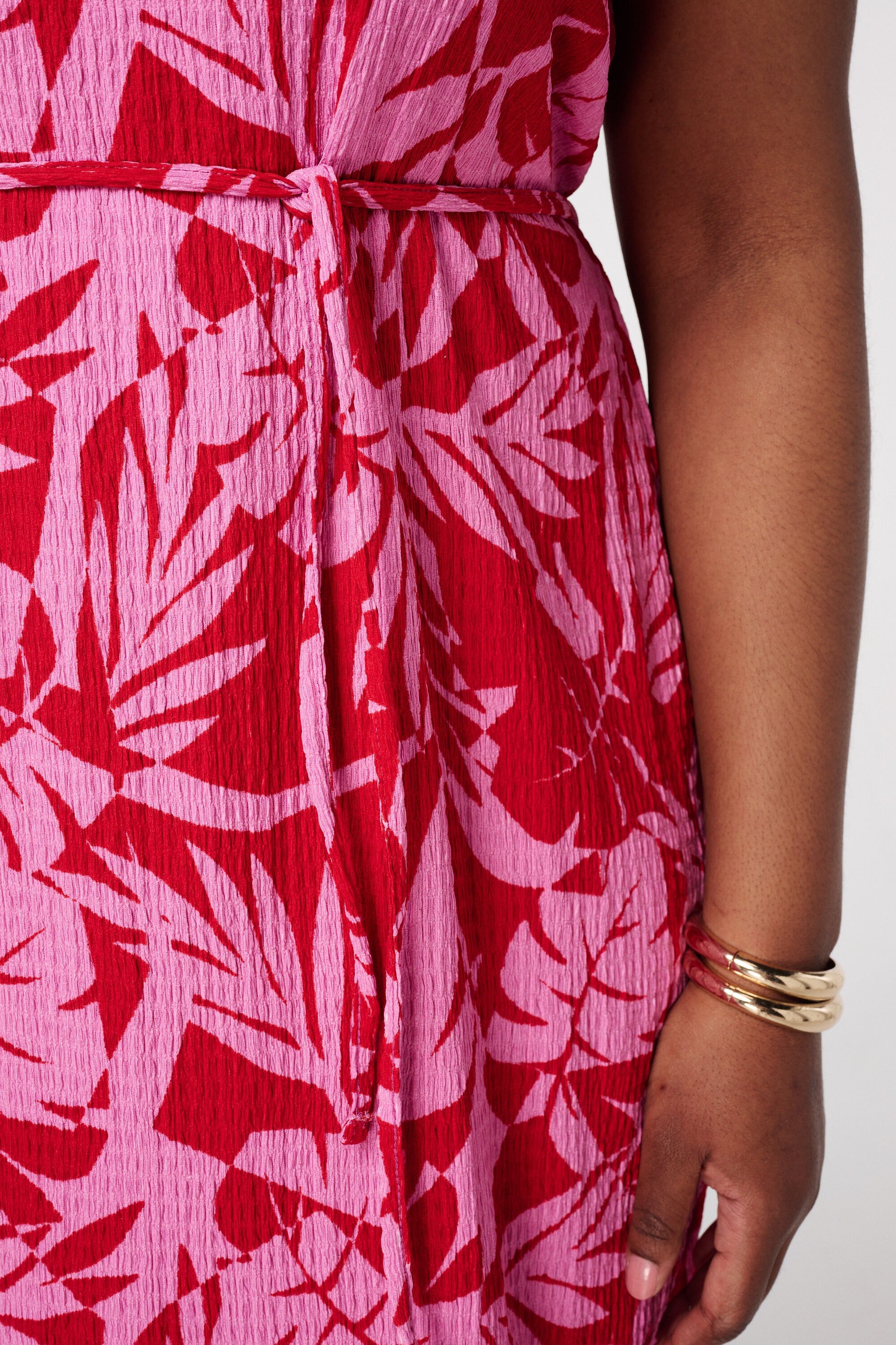 Midi jurk met print en strikkoord image number 4