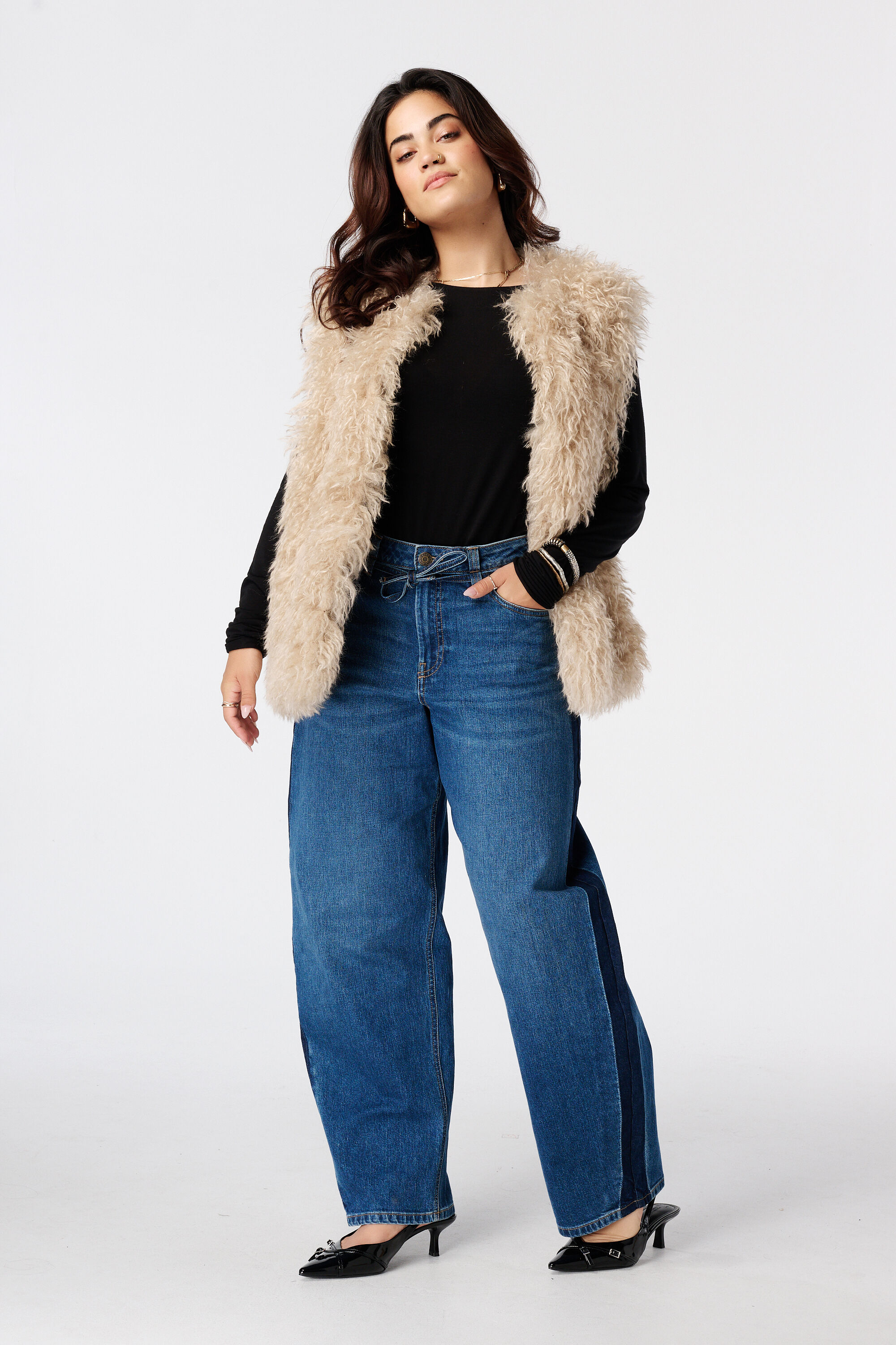 Barrel jeans image number 0