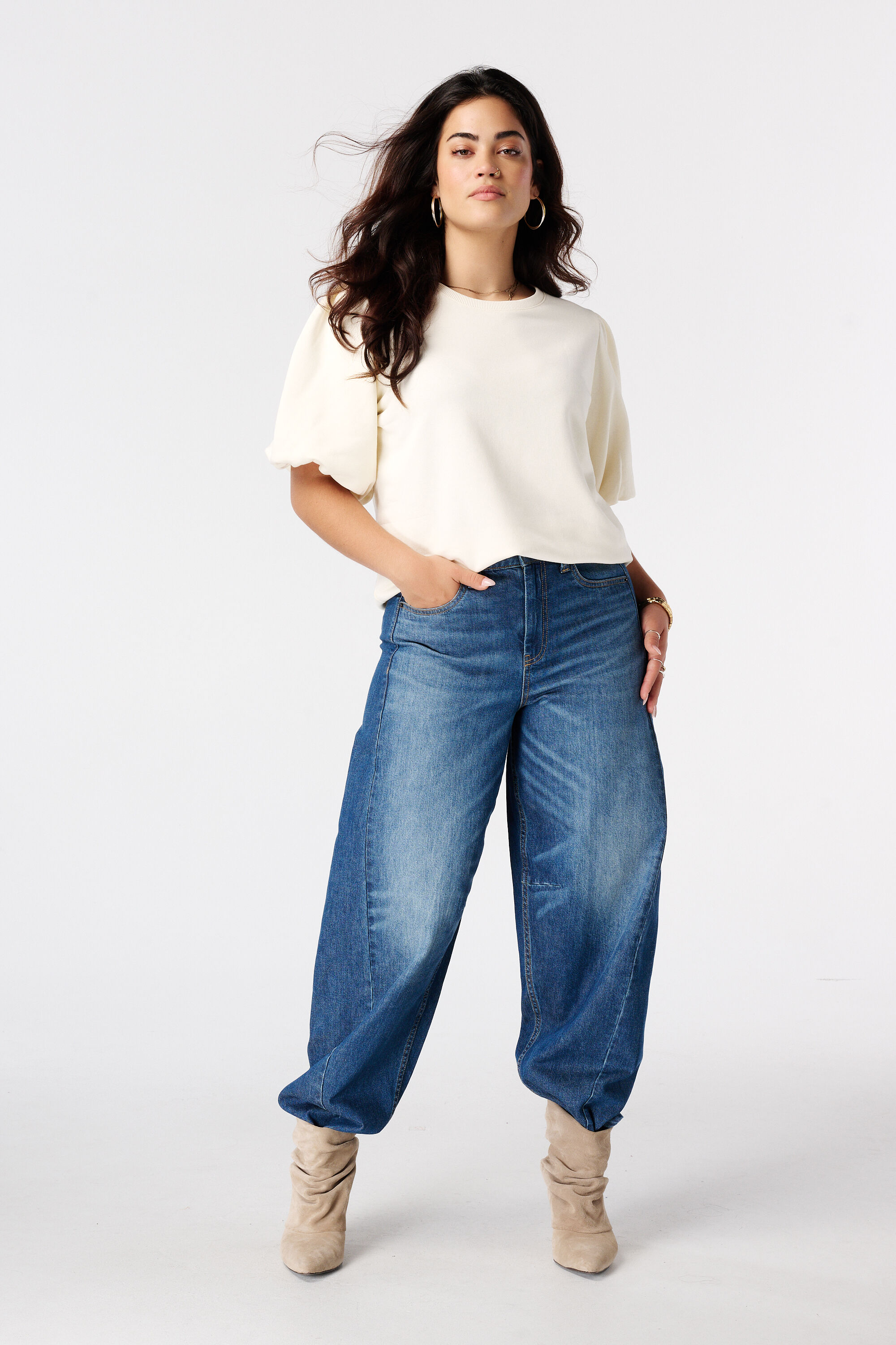 Balloon jeans image number 0