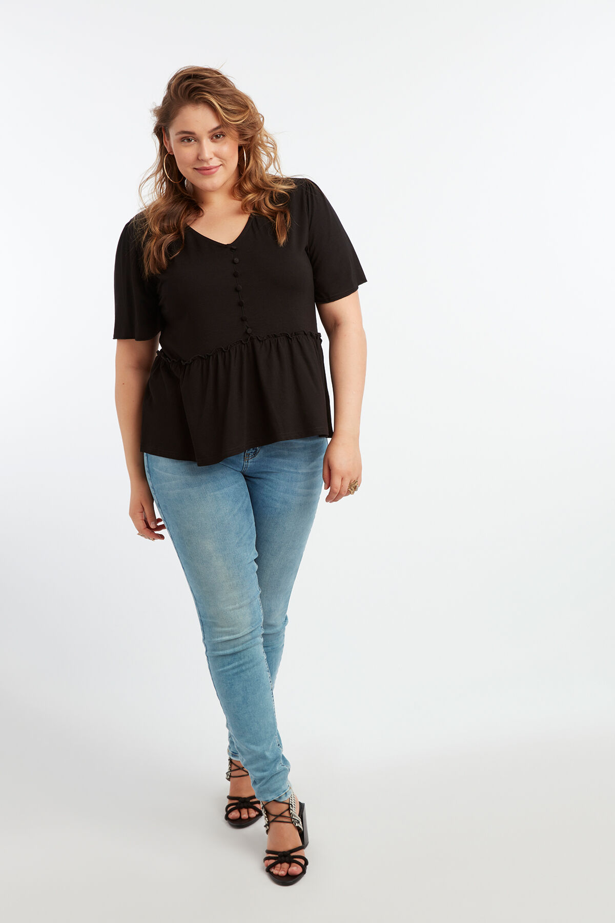 Viscose top met sierknopen image number 3