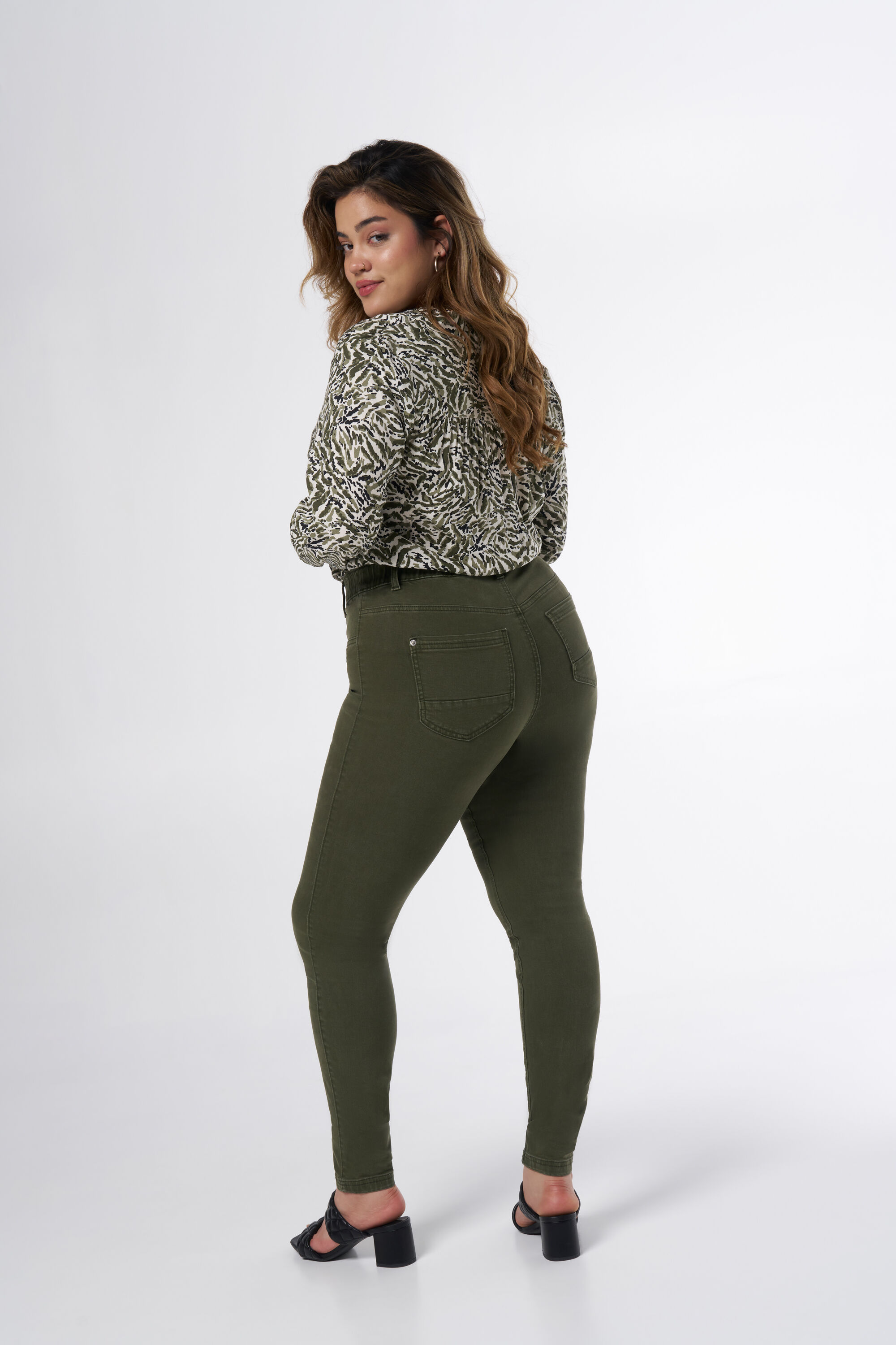 Skinny leg tregging image number 3