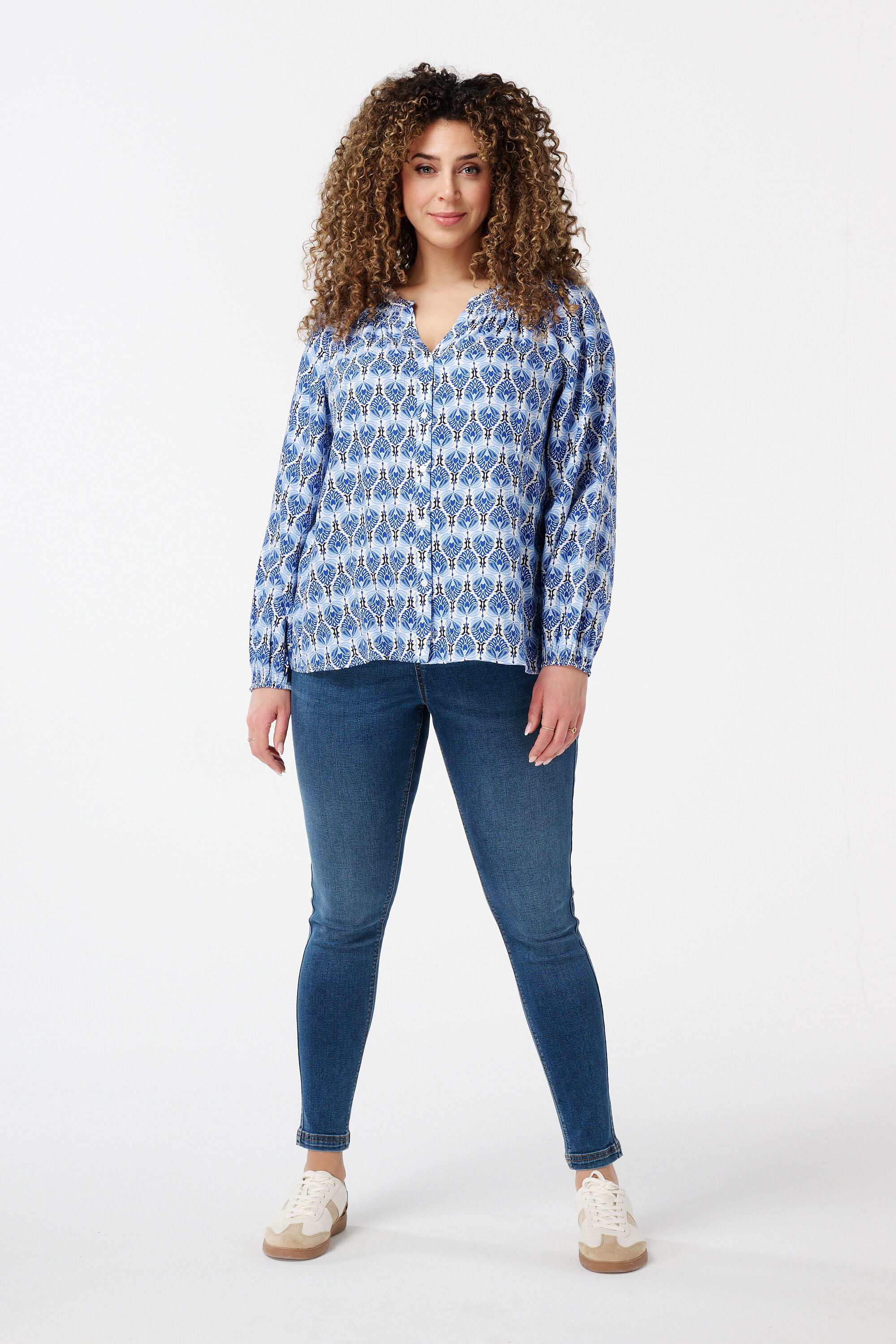 Blouse met smock en print image number 5