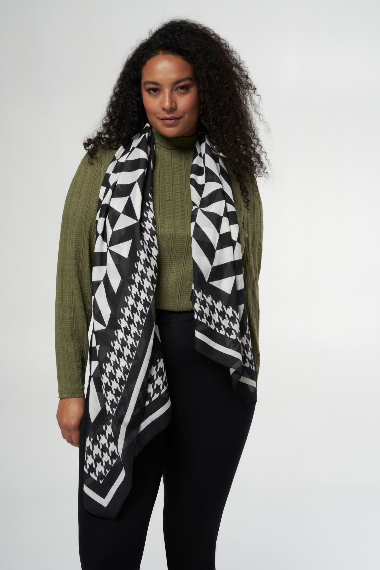 Sjaal met jacquard print image number 3