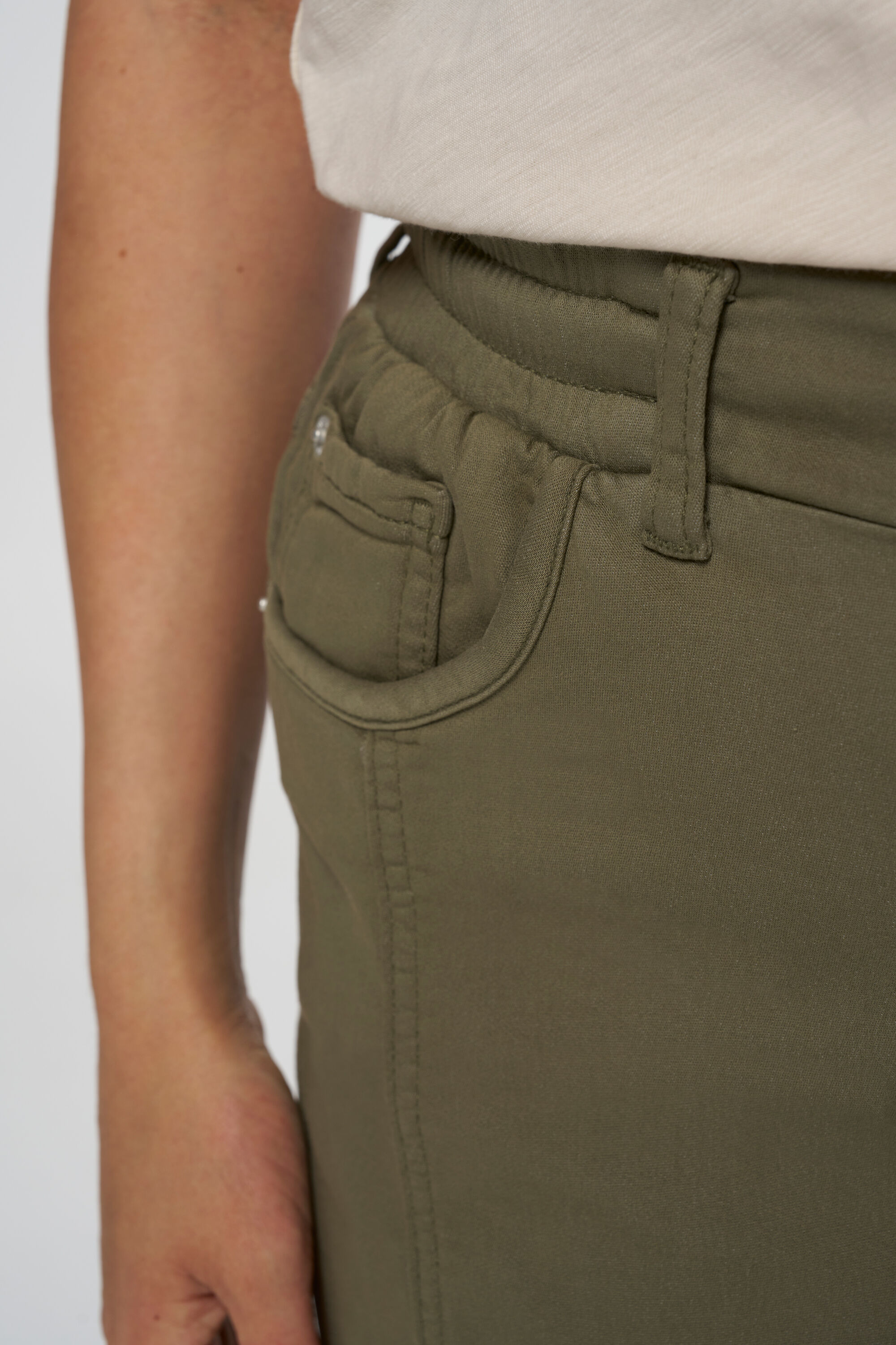 Enkellange broek met elastische taille image number 4