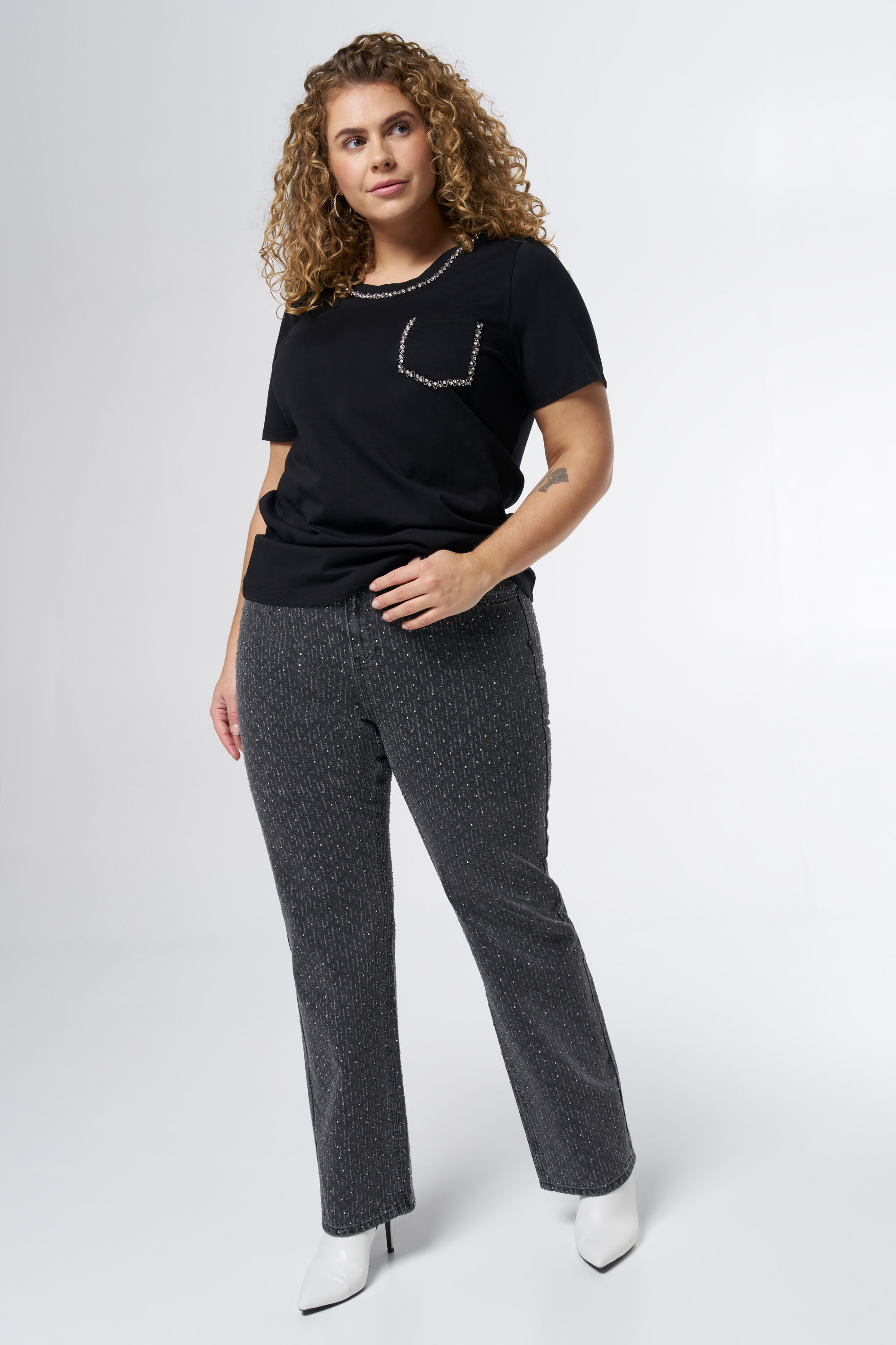 T-shirt met kraaltjes image number 5