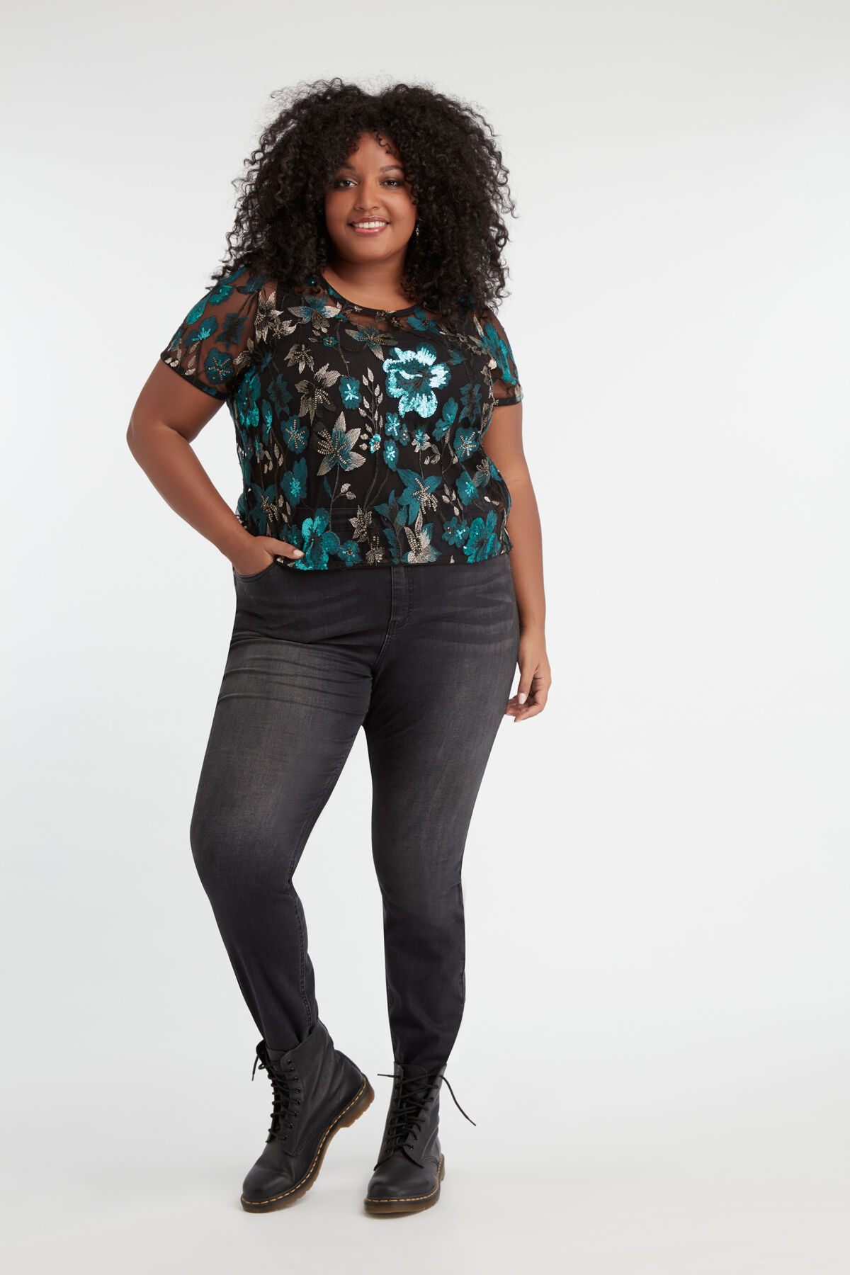 Cropped top met embroidery image number 4