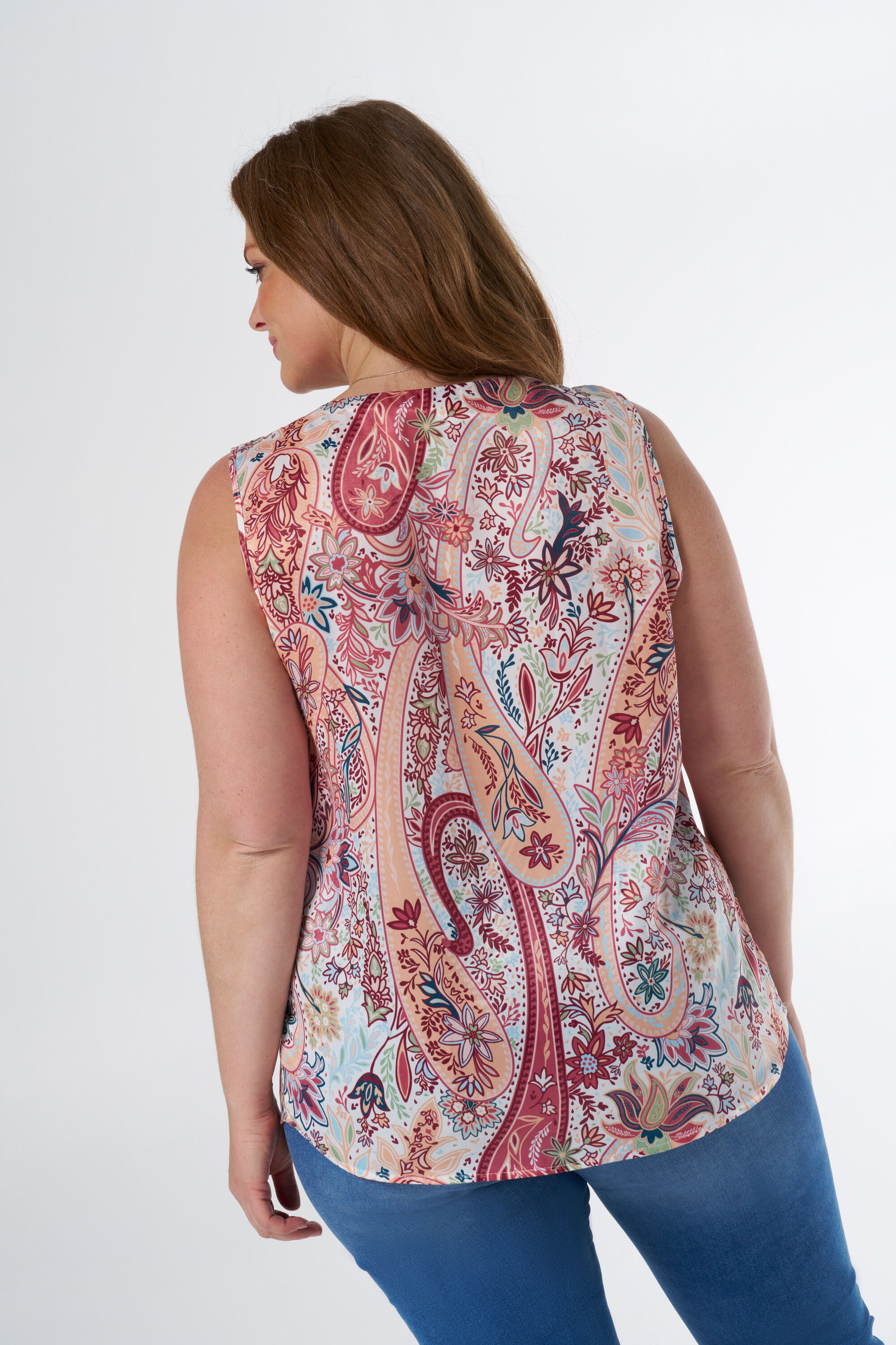 Mouwloze top met satijn image number 3