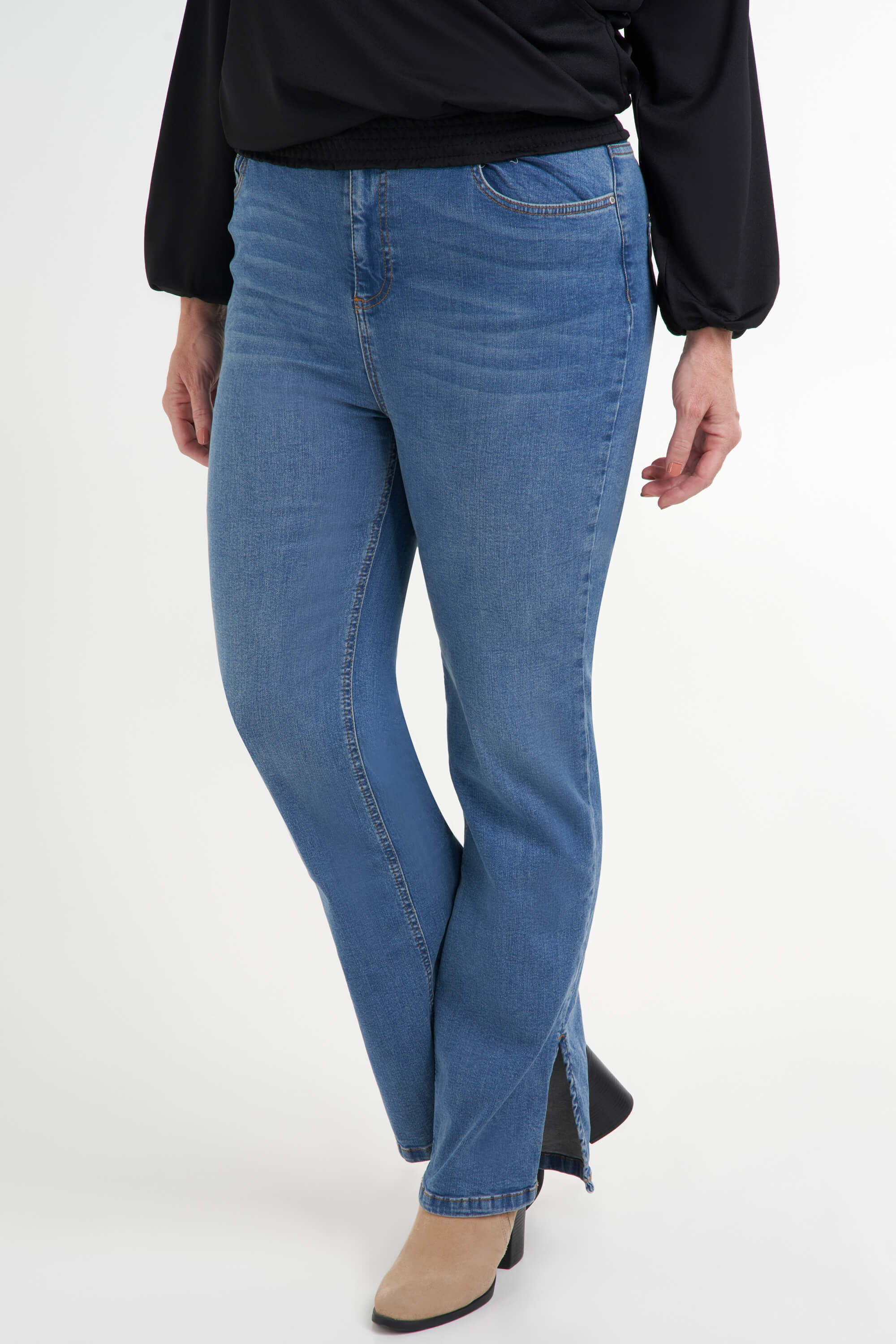 High waist jeans met split image number 4