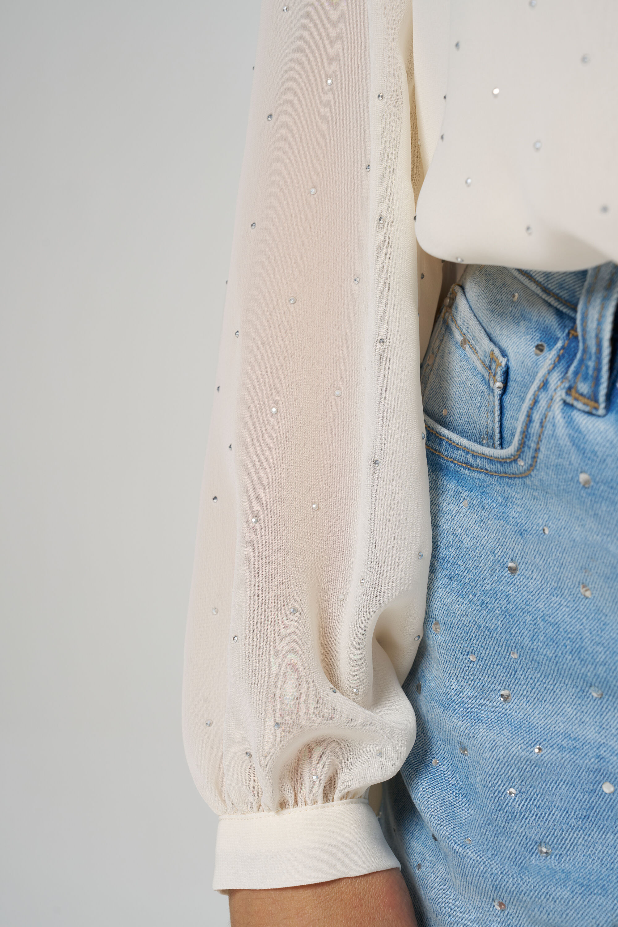 Blouse met steentjes image number 4