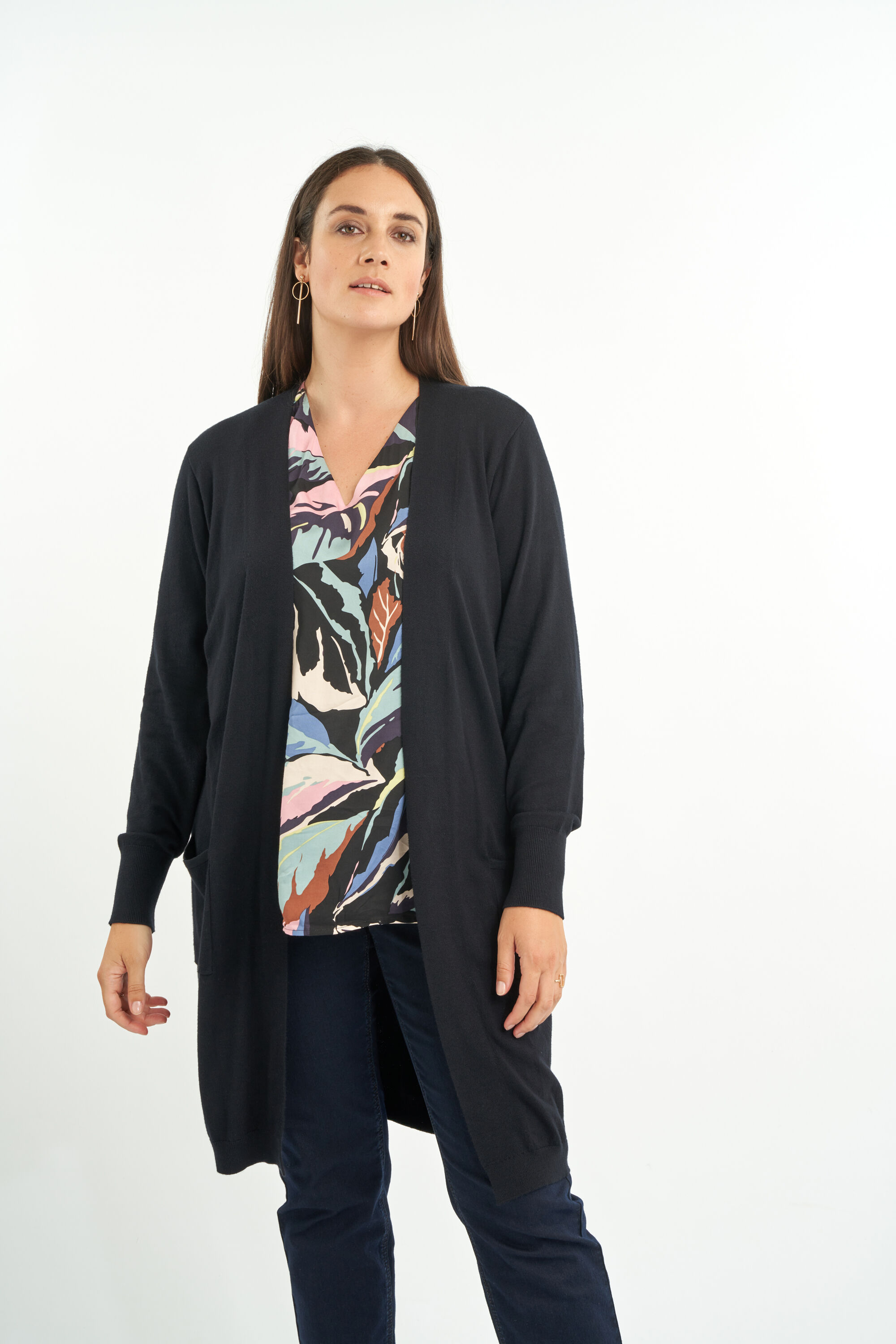 Fijngebreid openvallend vest image number 6