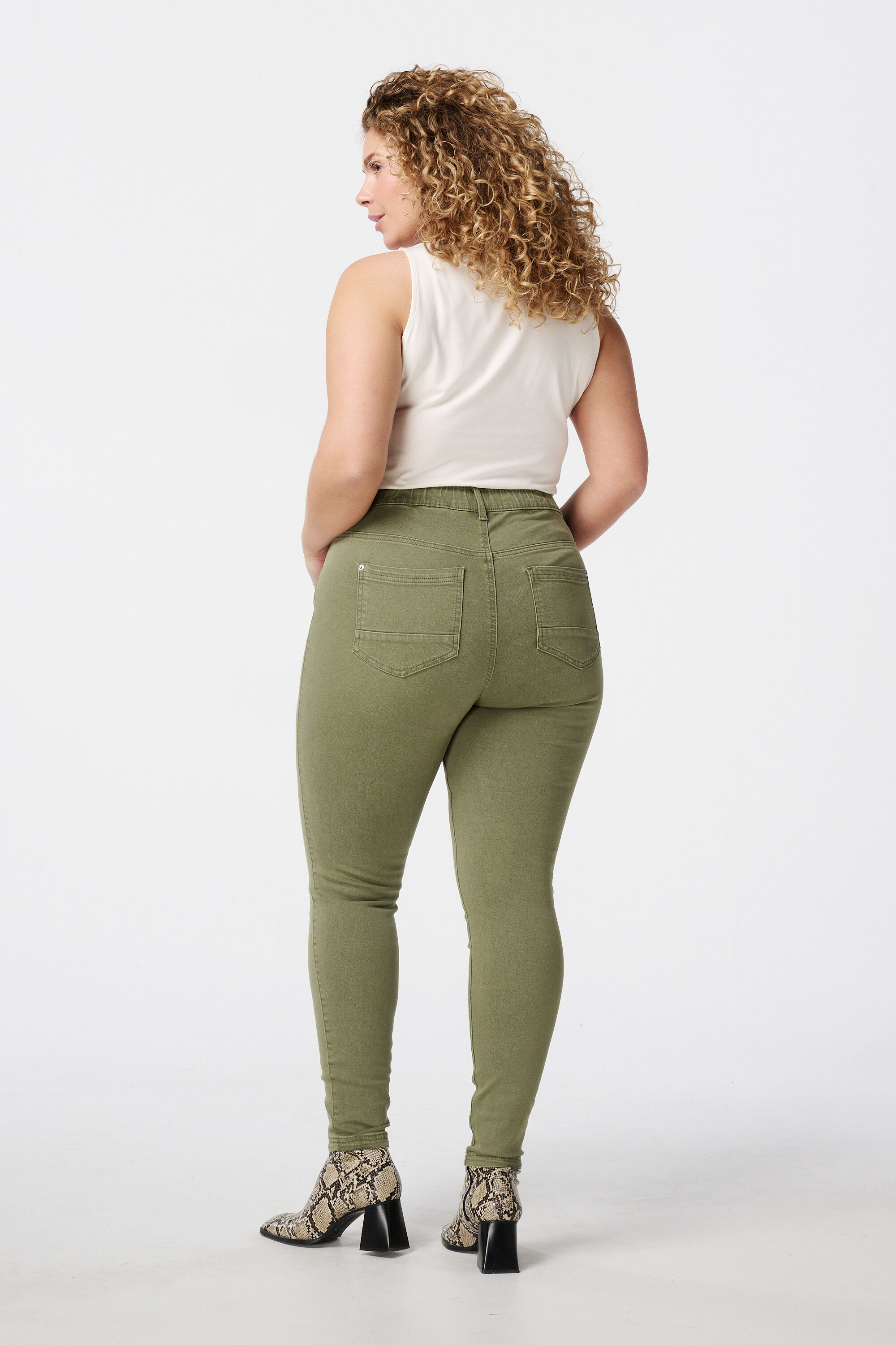 Skinny leg tregging image number 3