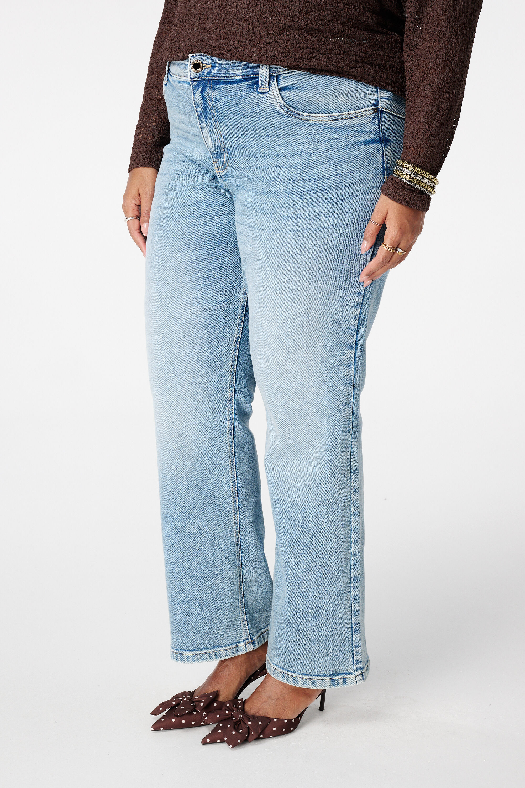 Straight leg jeans met mid waist image number 5