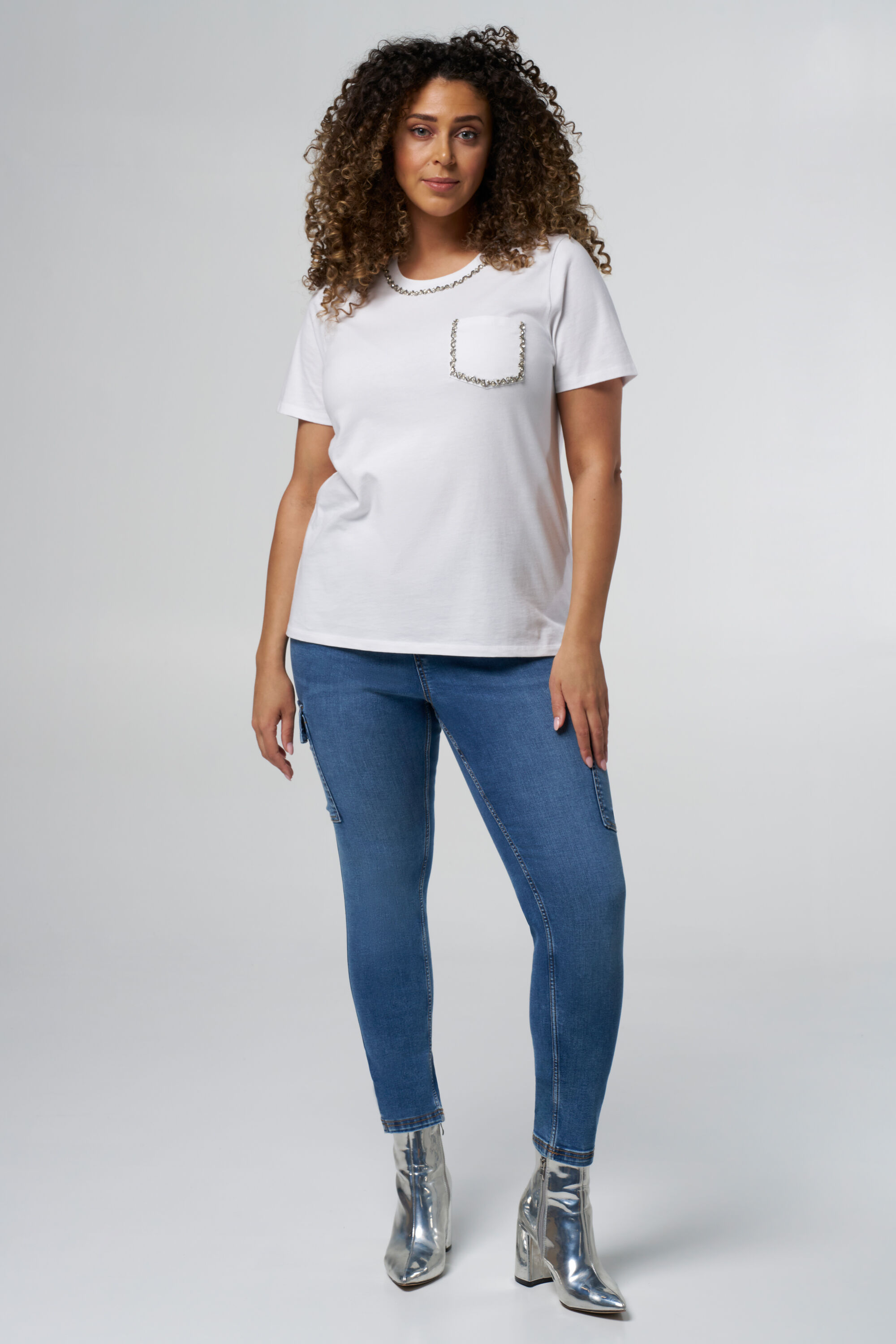 T-shirt met kraaltjes image number 5