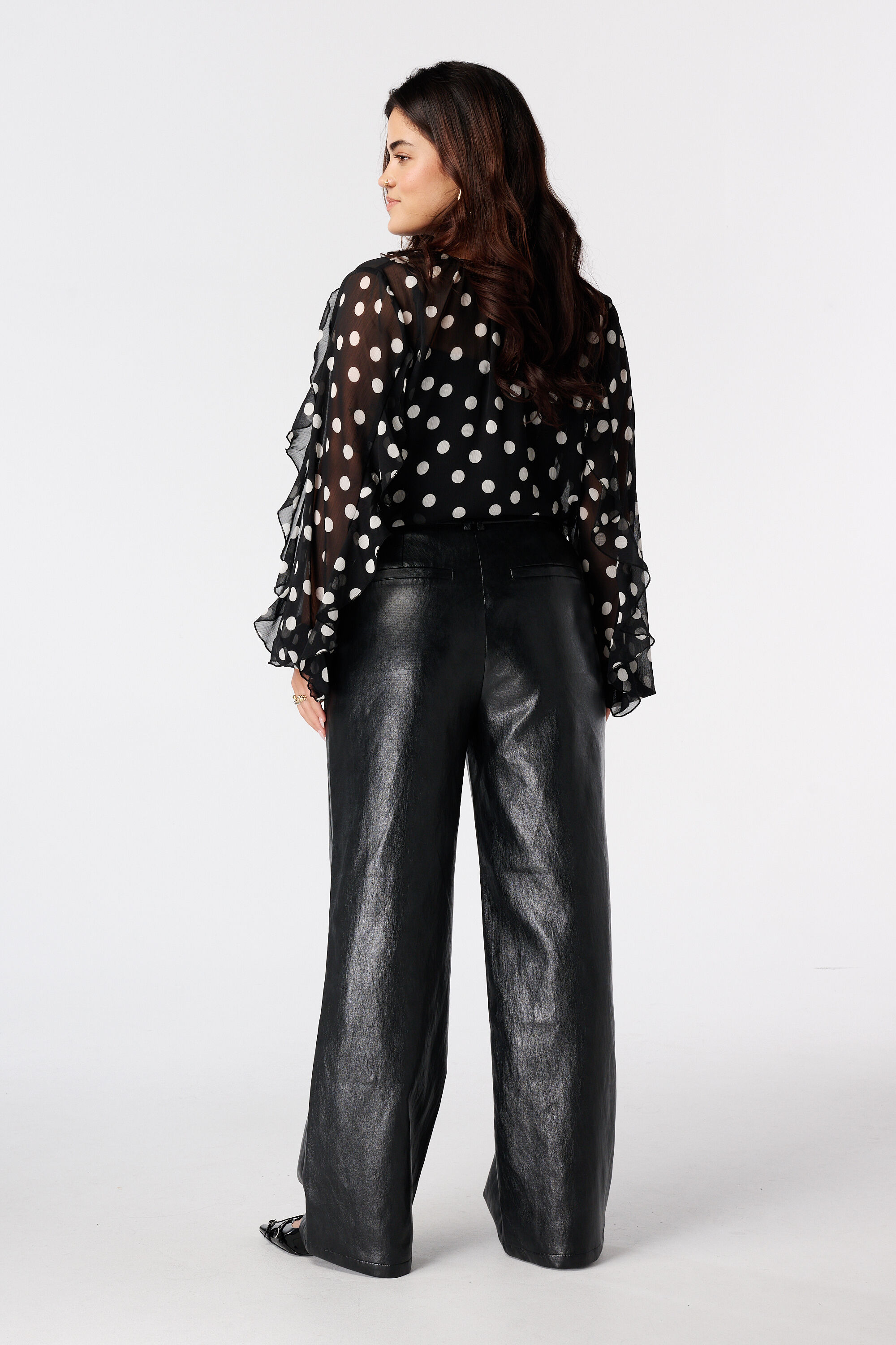 Straight leg jeans image number 1